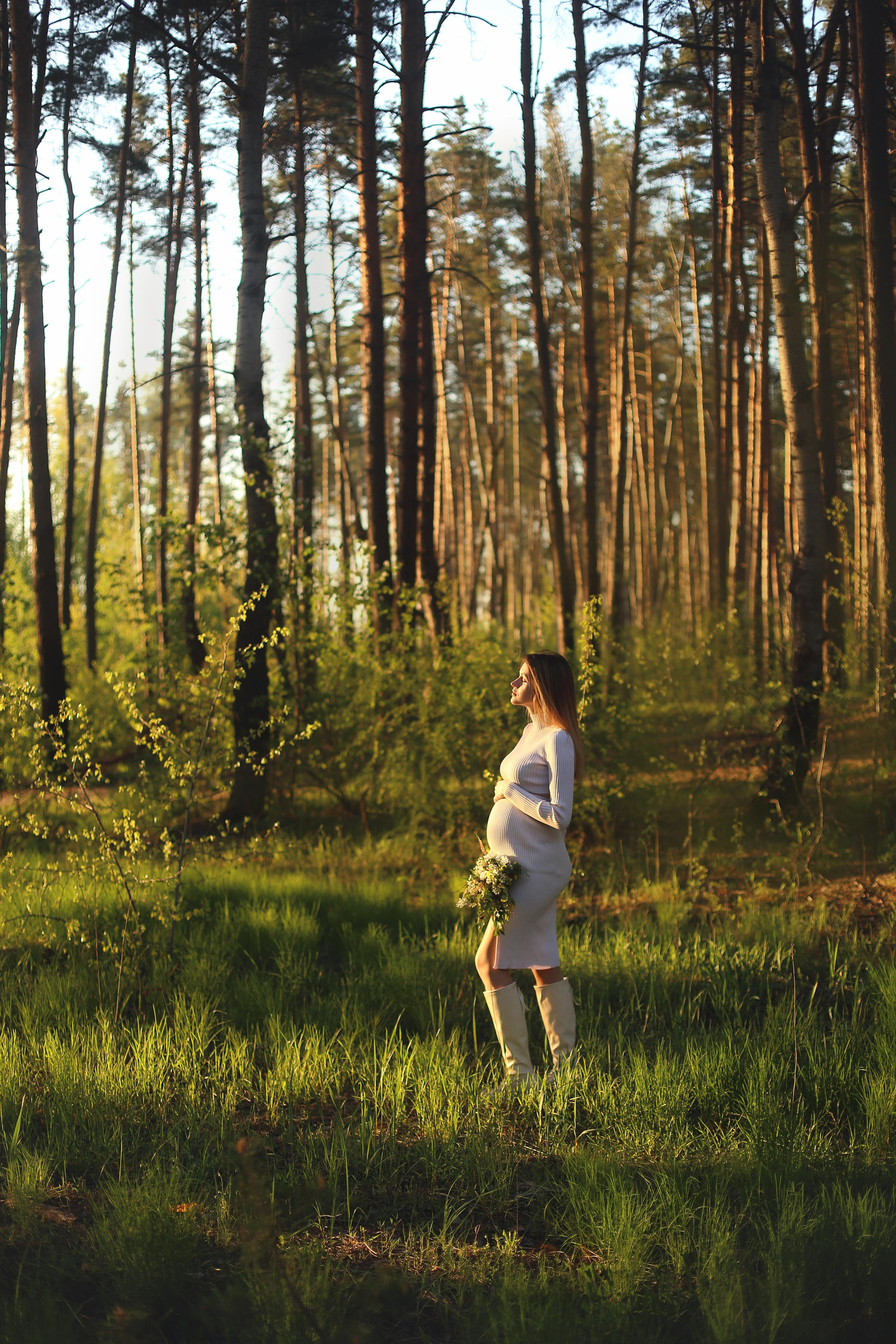 Цветущий лес на закате. Семейный фотограф в Воронеже Плотникова Алина