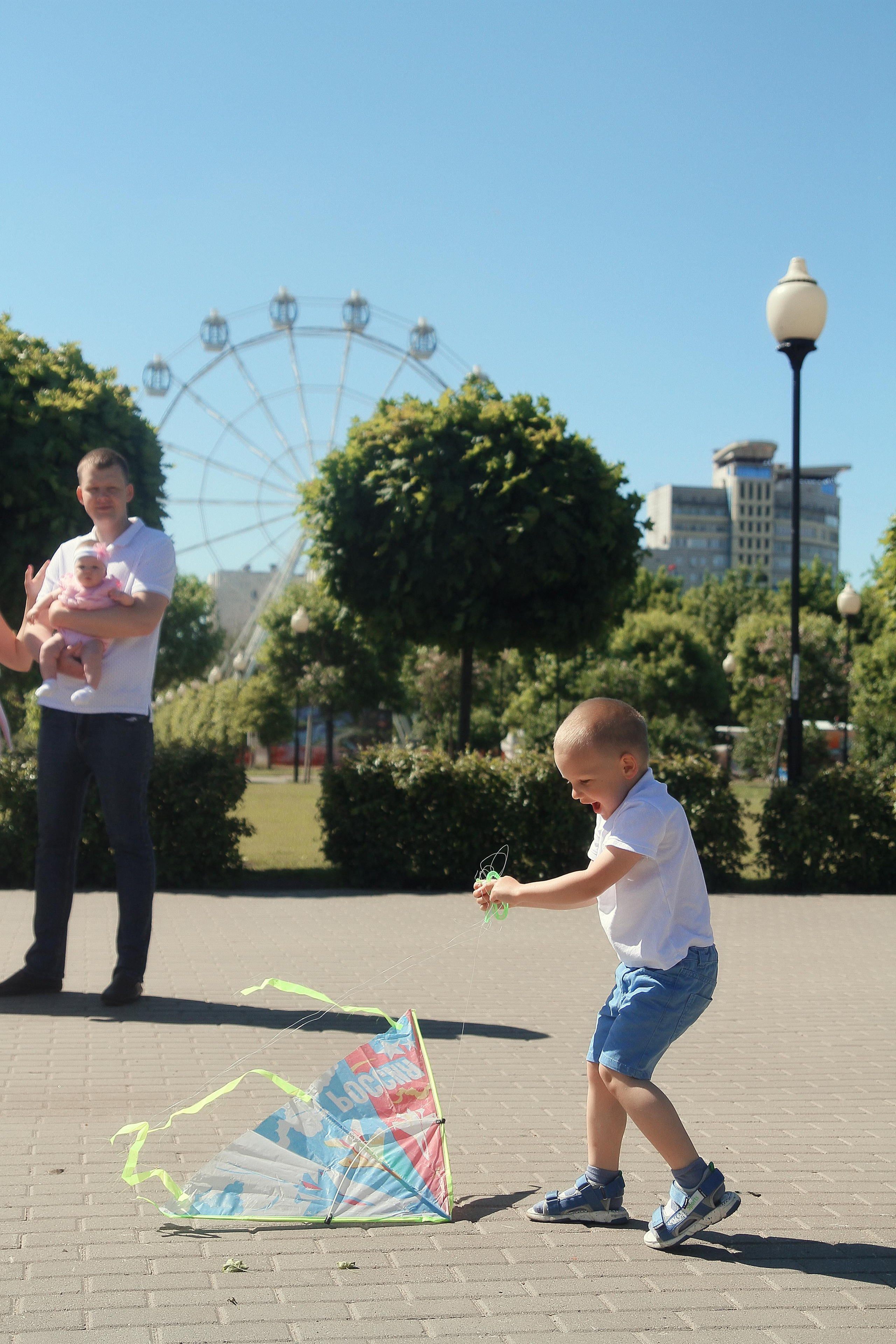 Прогулка у Арены. Семейный фотограф в Воронеже Плотникова Алина