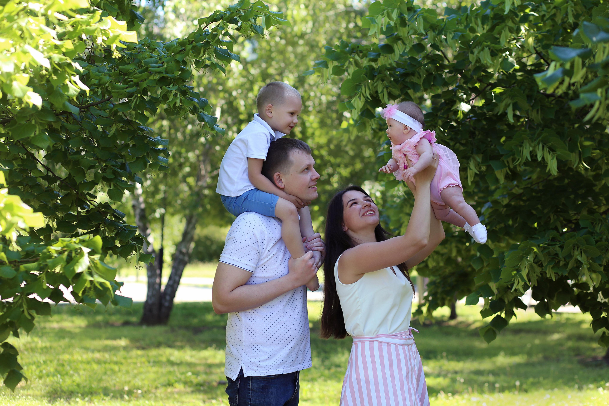 Прогулка у Арены. Семейный фотограф в Воронеже Плотникова Алина