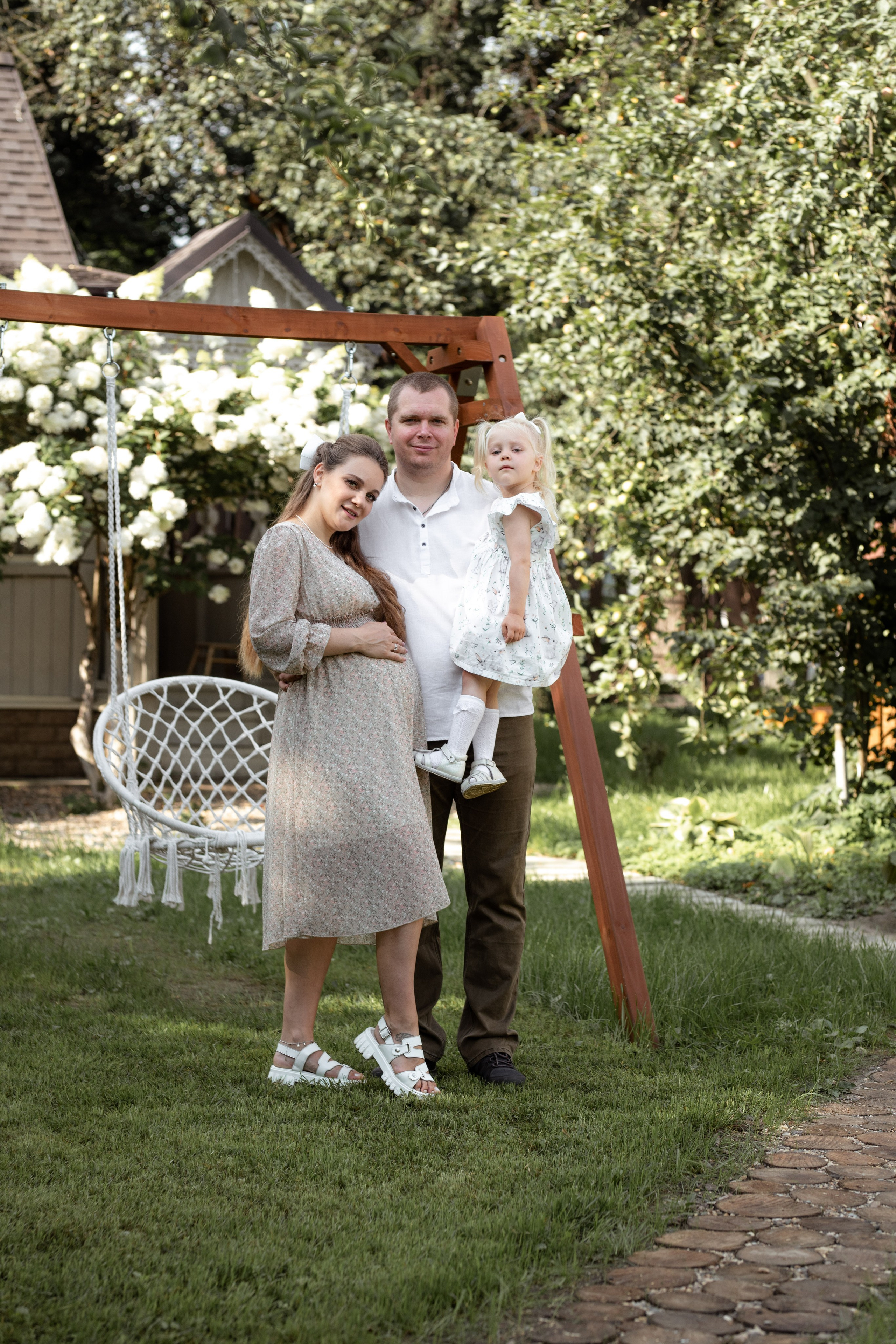 Фотосессия беременности на даче в Купавне. Фотограф в Железнодорожном и Балашихе