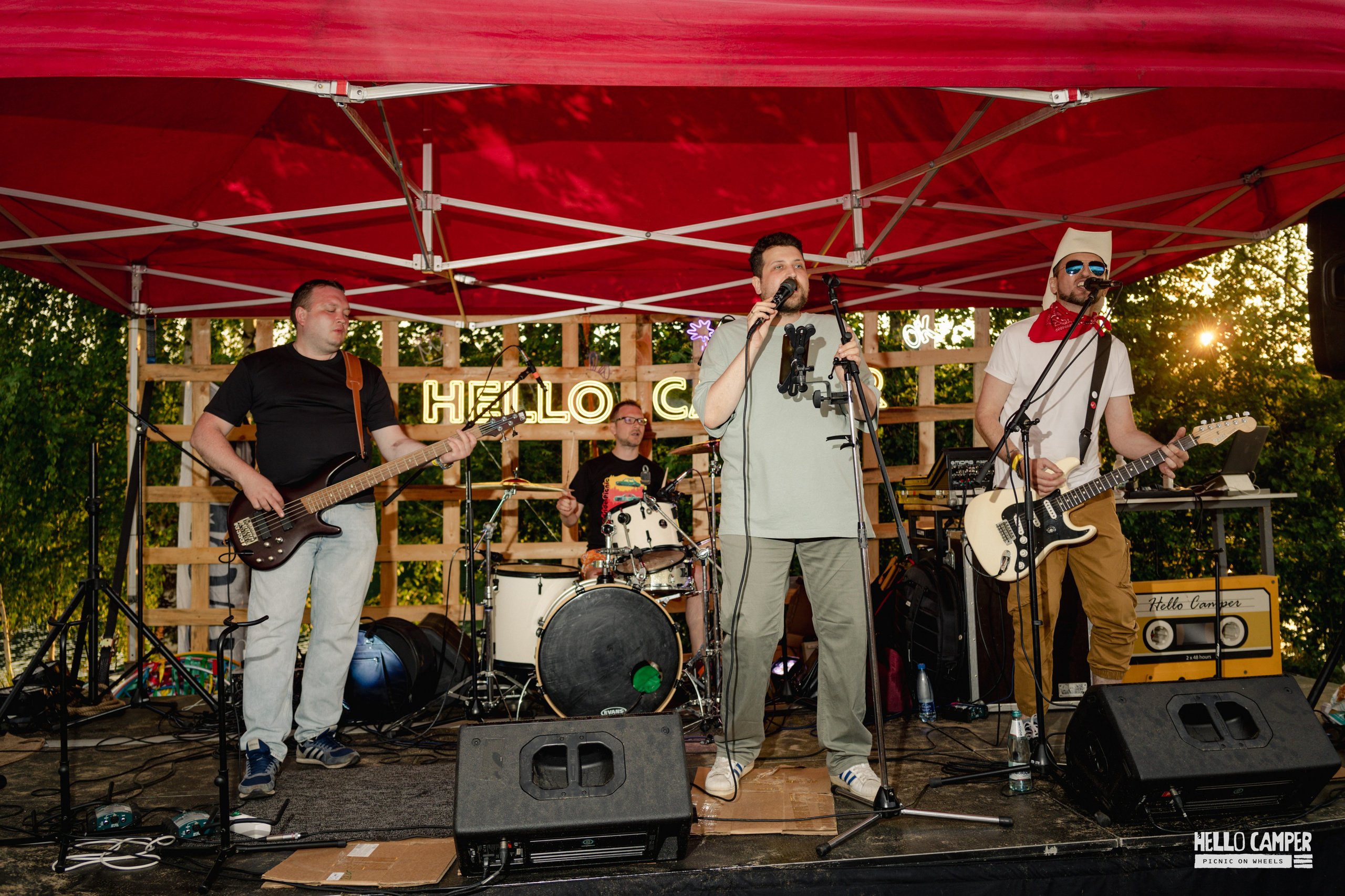 Фестиваль Hello Camper 2024 открытие. Репортажный и портретный фотограф в Санктпетербурге. Видиосъемка мероприятий в Санкт-Петербурге