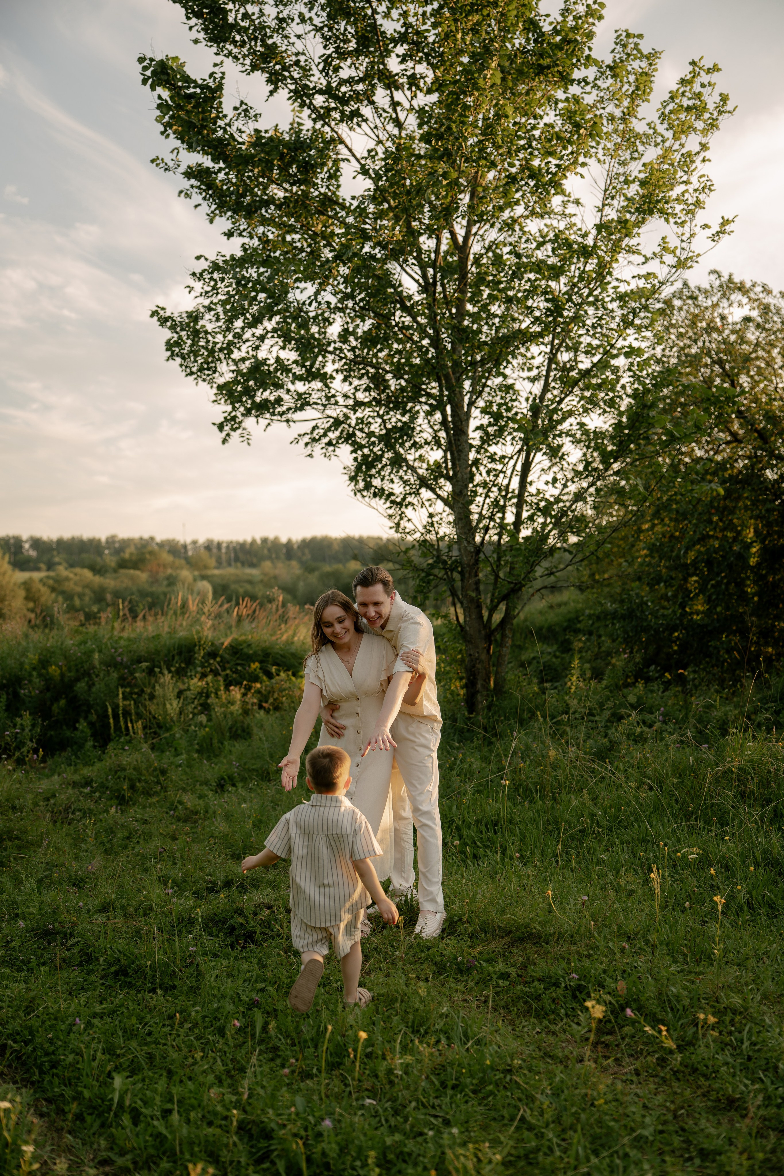 На закате. Свадебный и семейный фотограф в Москве и Красногорске — живые кадры | Анастасия Тихонова