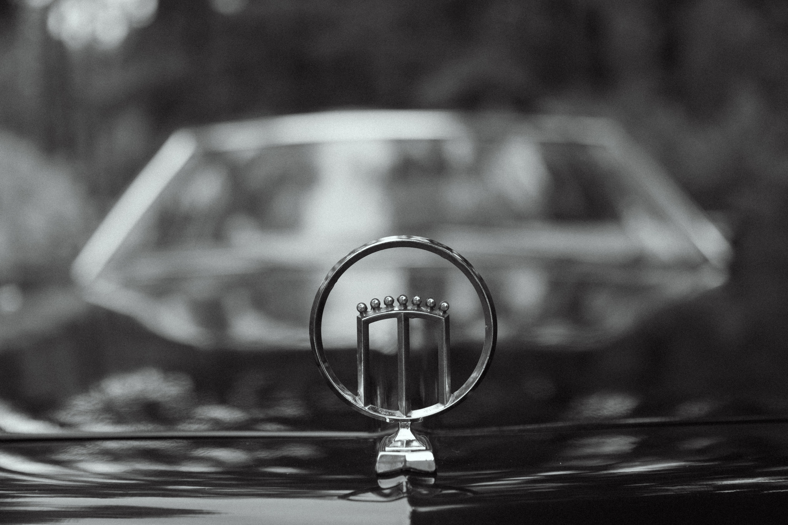 Свадебная фотосессия с ретро-автомобилем. Свадебный фотограф Москва Павел Фетисов