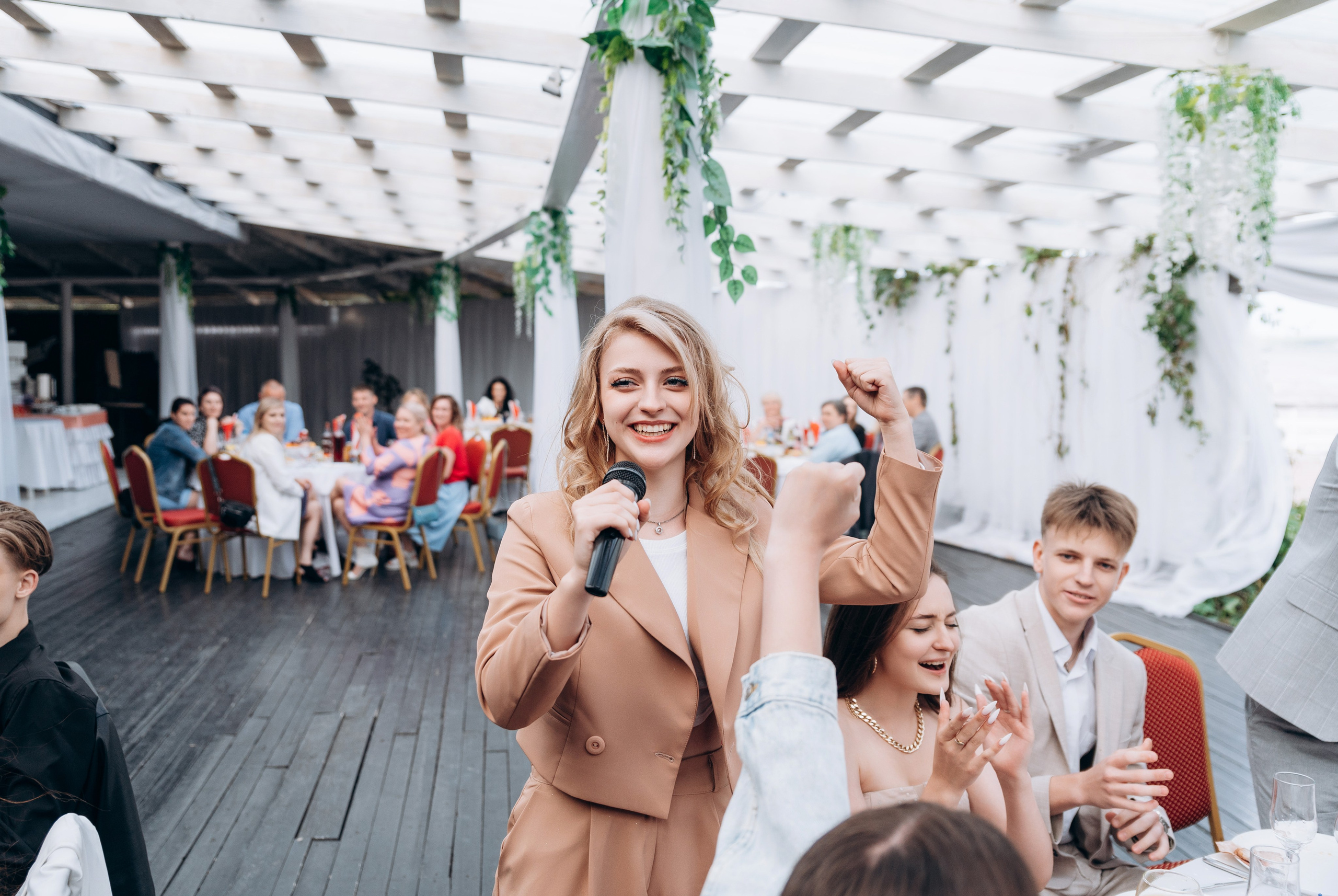 Выпускной 11 класс, банкет. Фотограф в Новосибирске