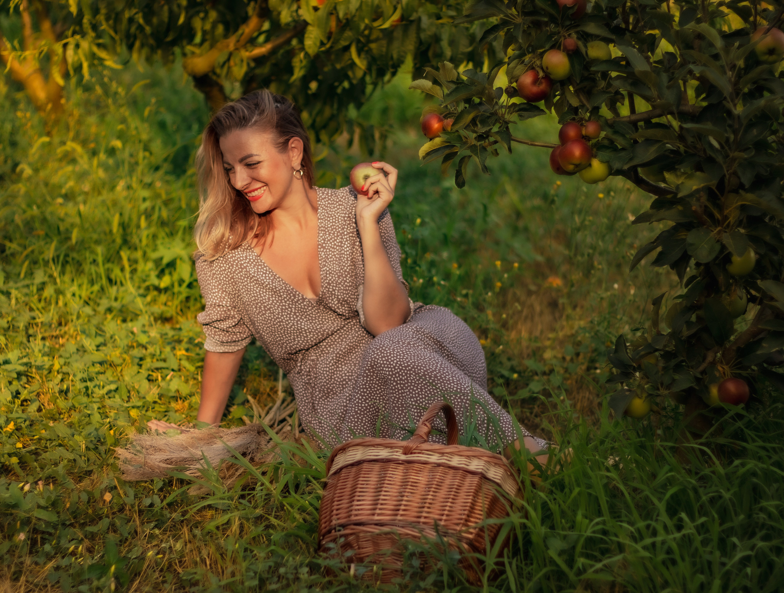 В садах🌳. Женский портрет и немного больше в Санкт-Петербурге
