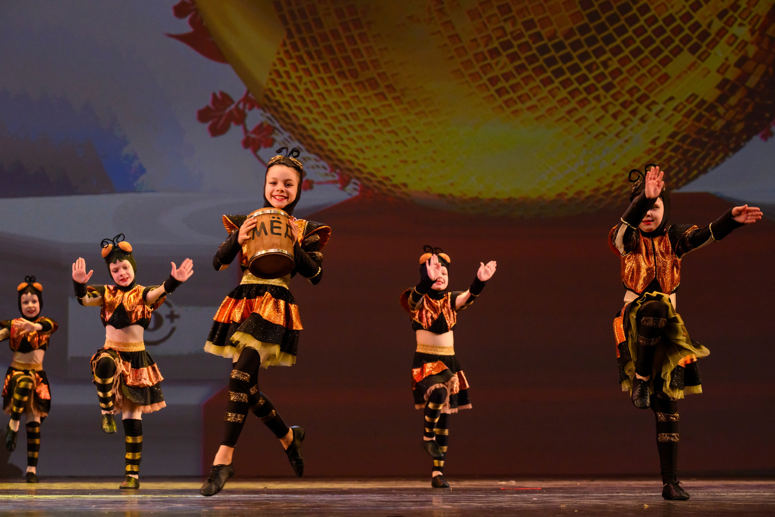 23 апреля, часть 2, БКЗ Октябрьский, г. Санкт-Петербург. Золотое яблочко