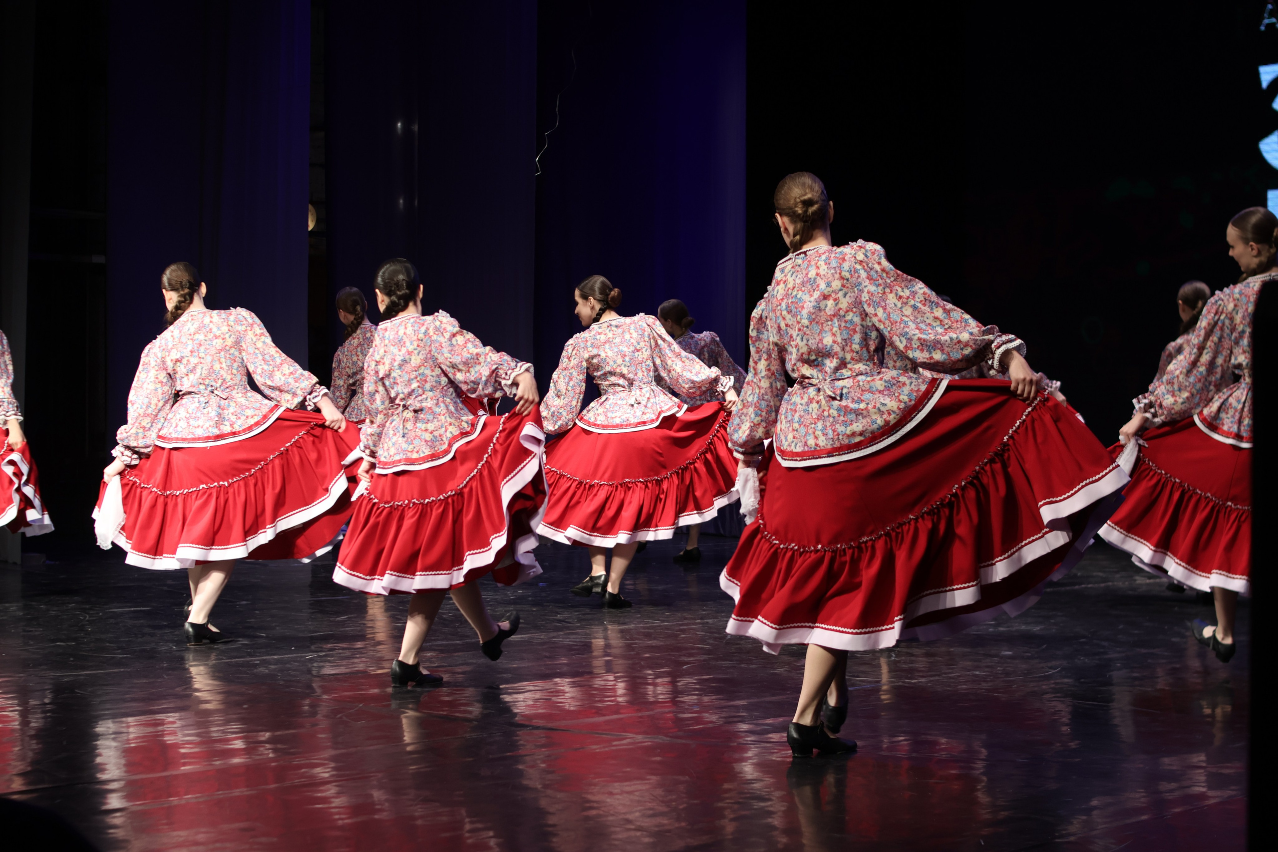 13 апреля, г. Томск. Золотое яблочко