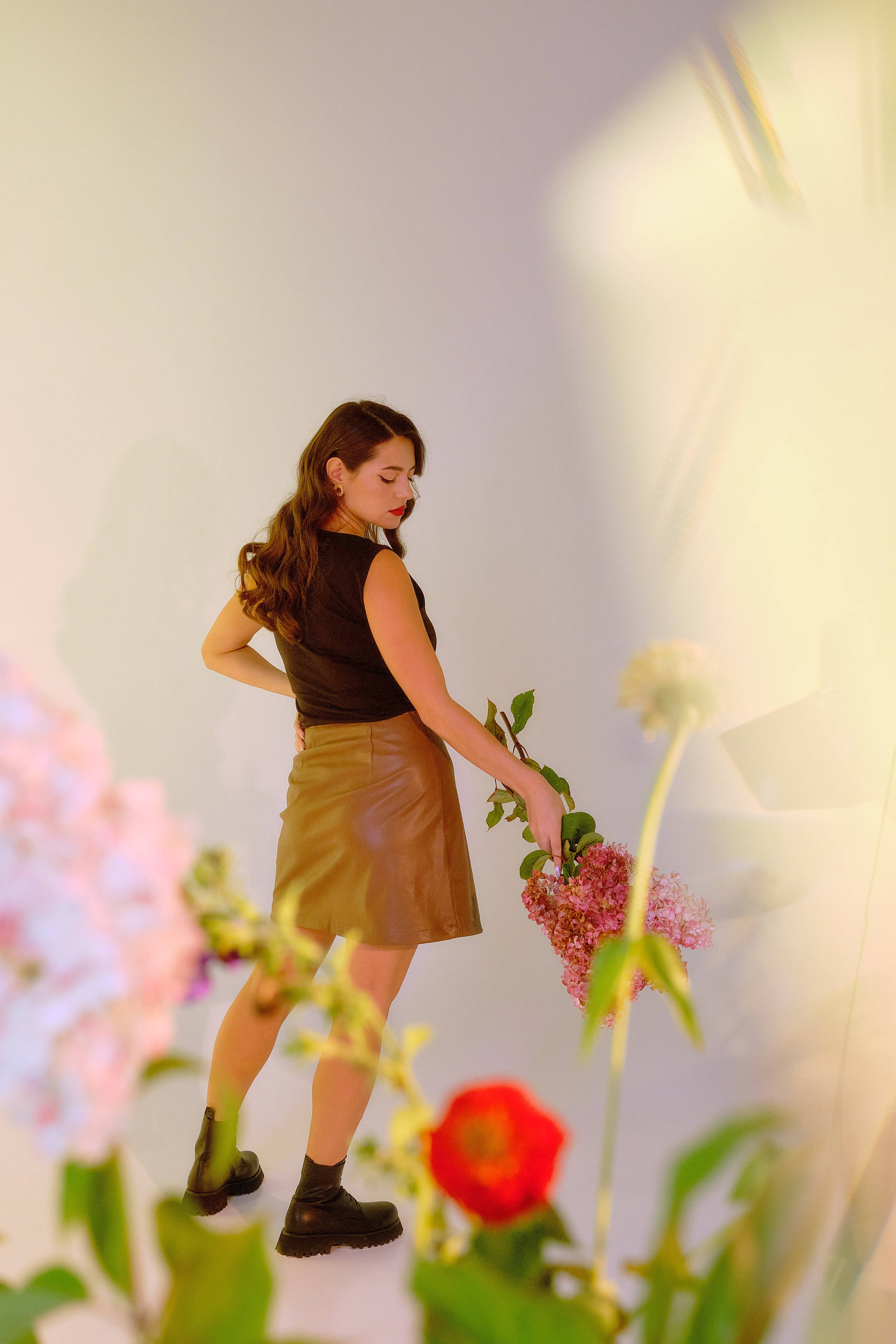 Индивидуальная съёмка в Твери, портреты я цветным светом, атмосферно, рефы с цветным светом