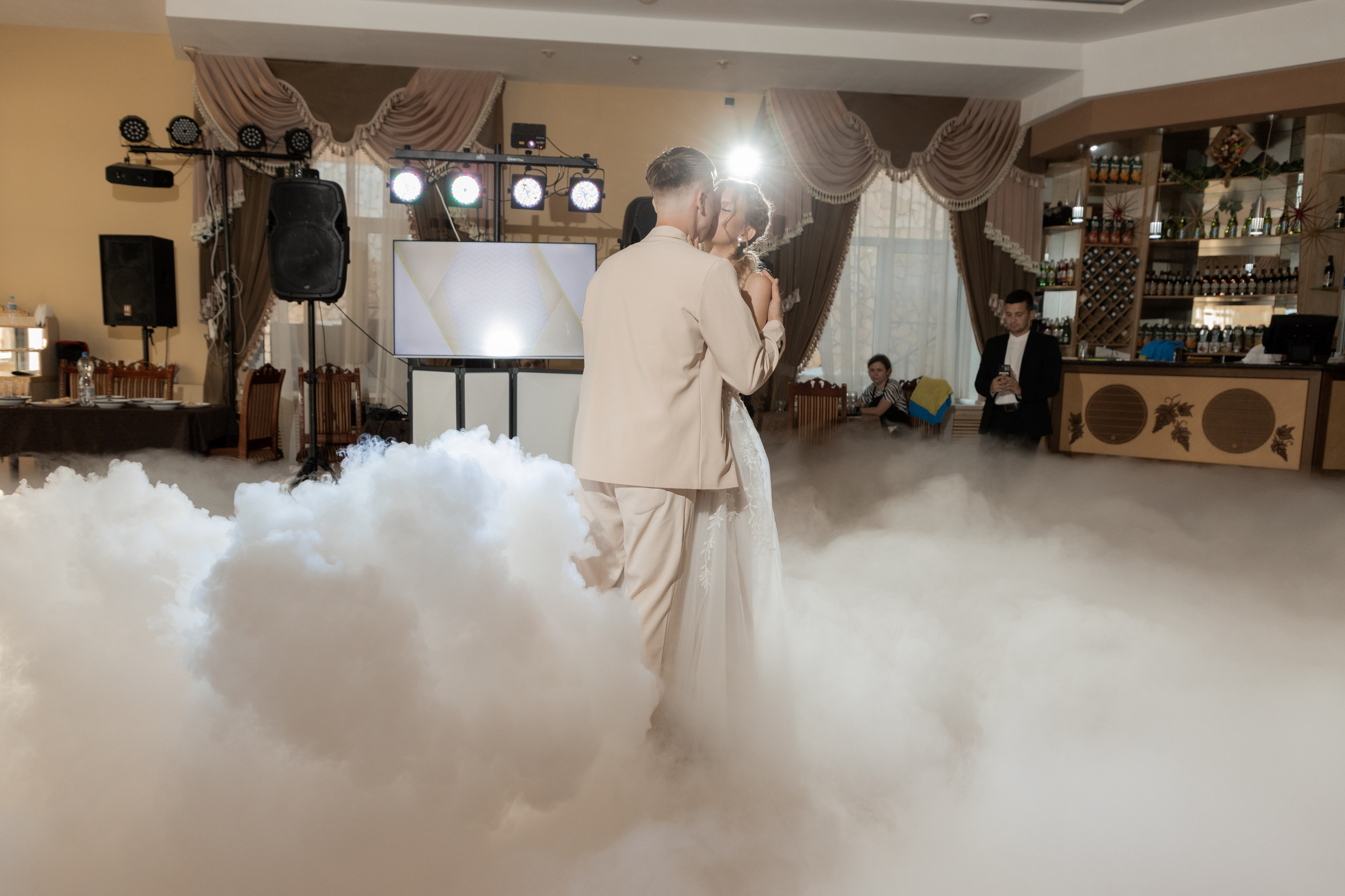 Роман и Александра (банкет). Свадебный фотограф Ангелина Сунгатулина | Саратов | Балаково | Вольск