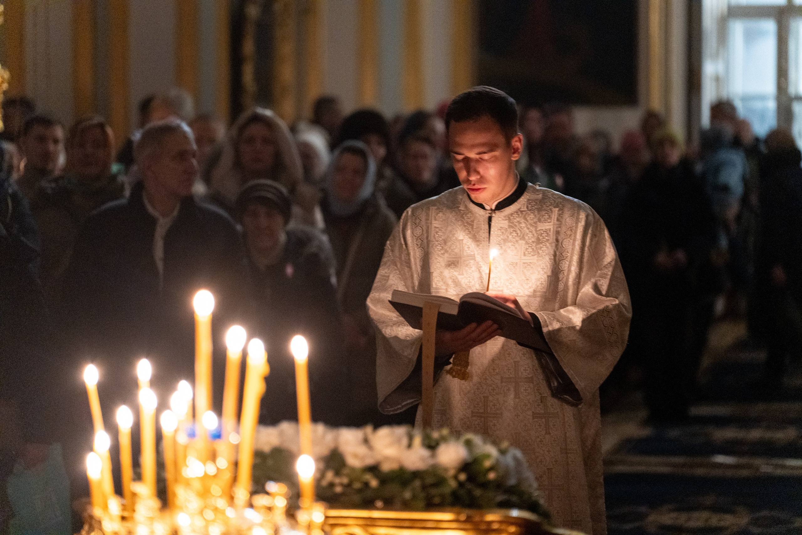 Праздничное бдение в Николо-Богоявленском морском соборе. НИКОЛО-БОГОЯВЛЕНСКИЙ МОРСКОЙ СОБОР