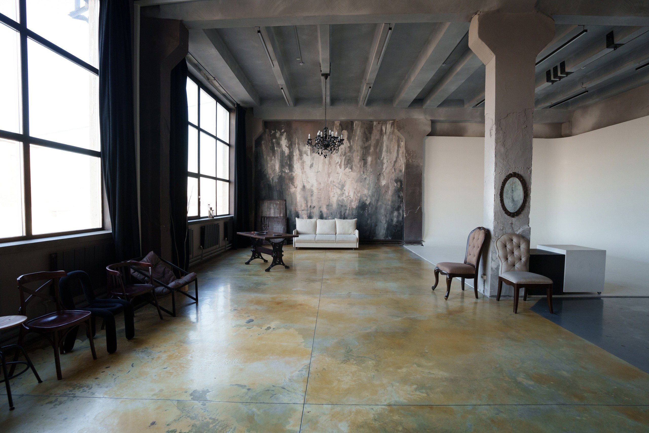 Студия Мун зал Лофт, 1800 руб. в час. Классный фотограф Красноярска Васильева Ирина