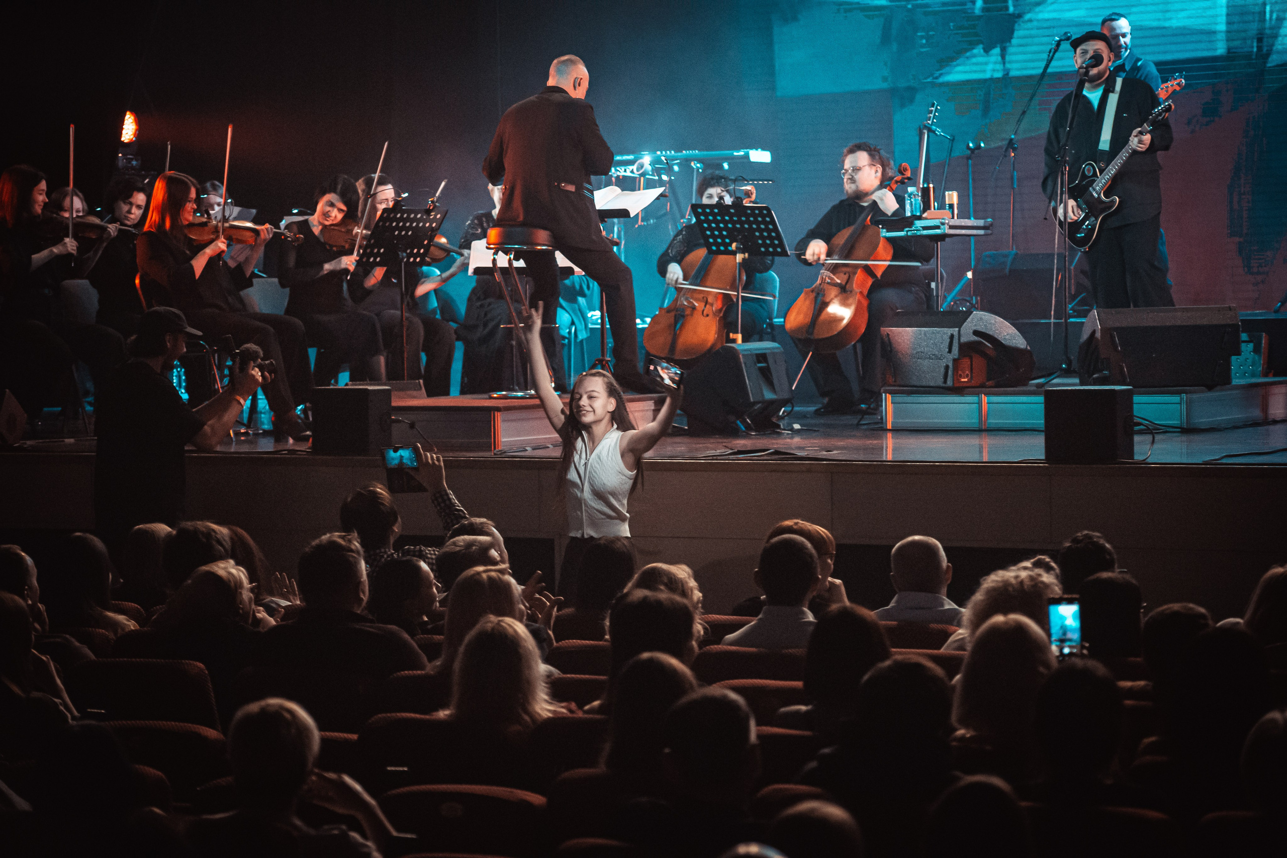 Сергей Бобунец с оркестром, Гранд холл Сибирь, 18.03.2026. Фотограф Регина Крикунова г. Красноярск