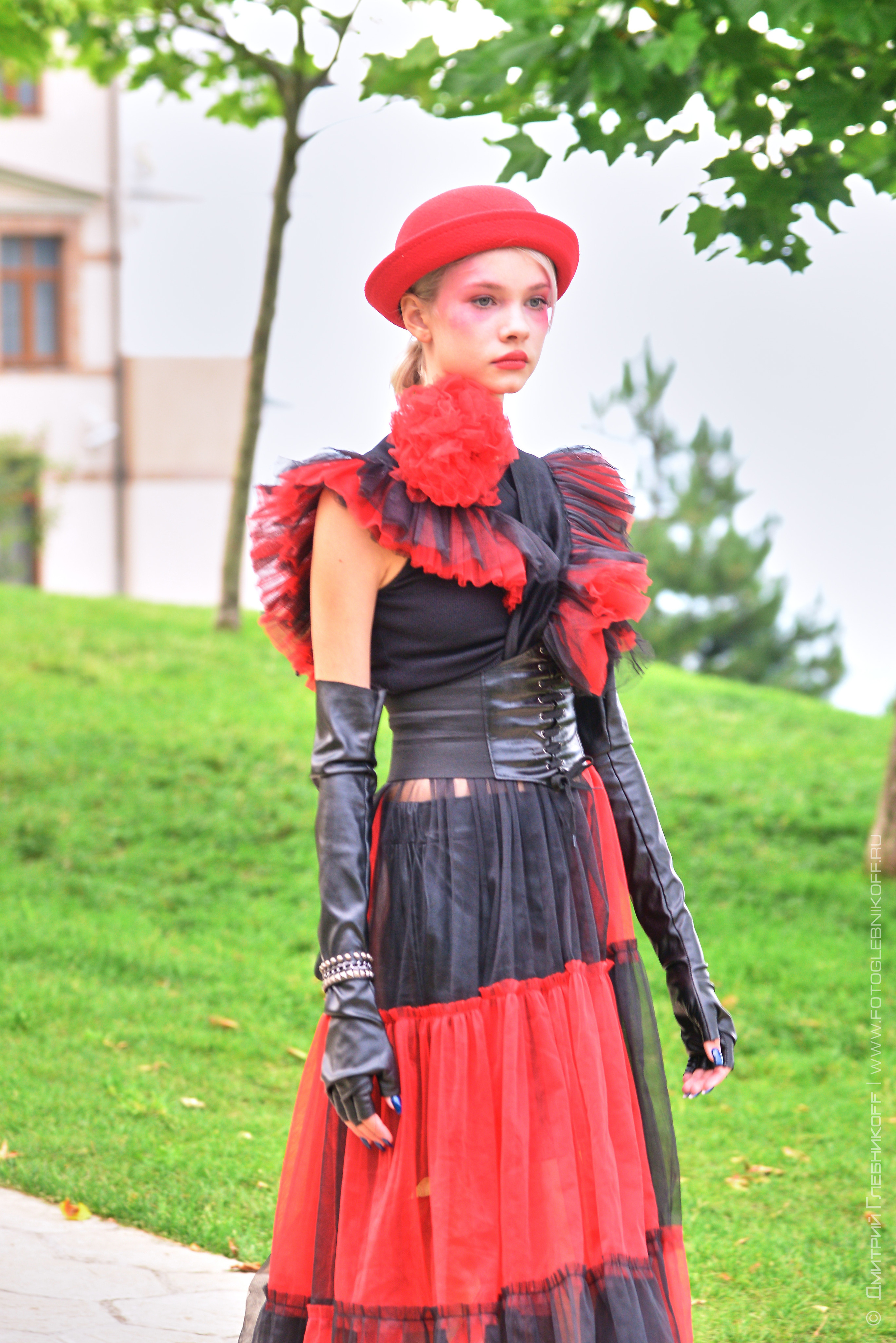 Art fashion project / MODA KOLOS. Showbiz | Fashion | Reportage