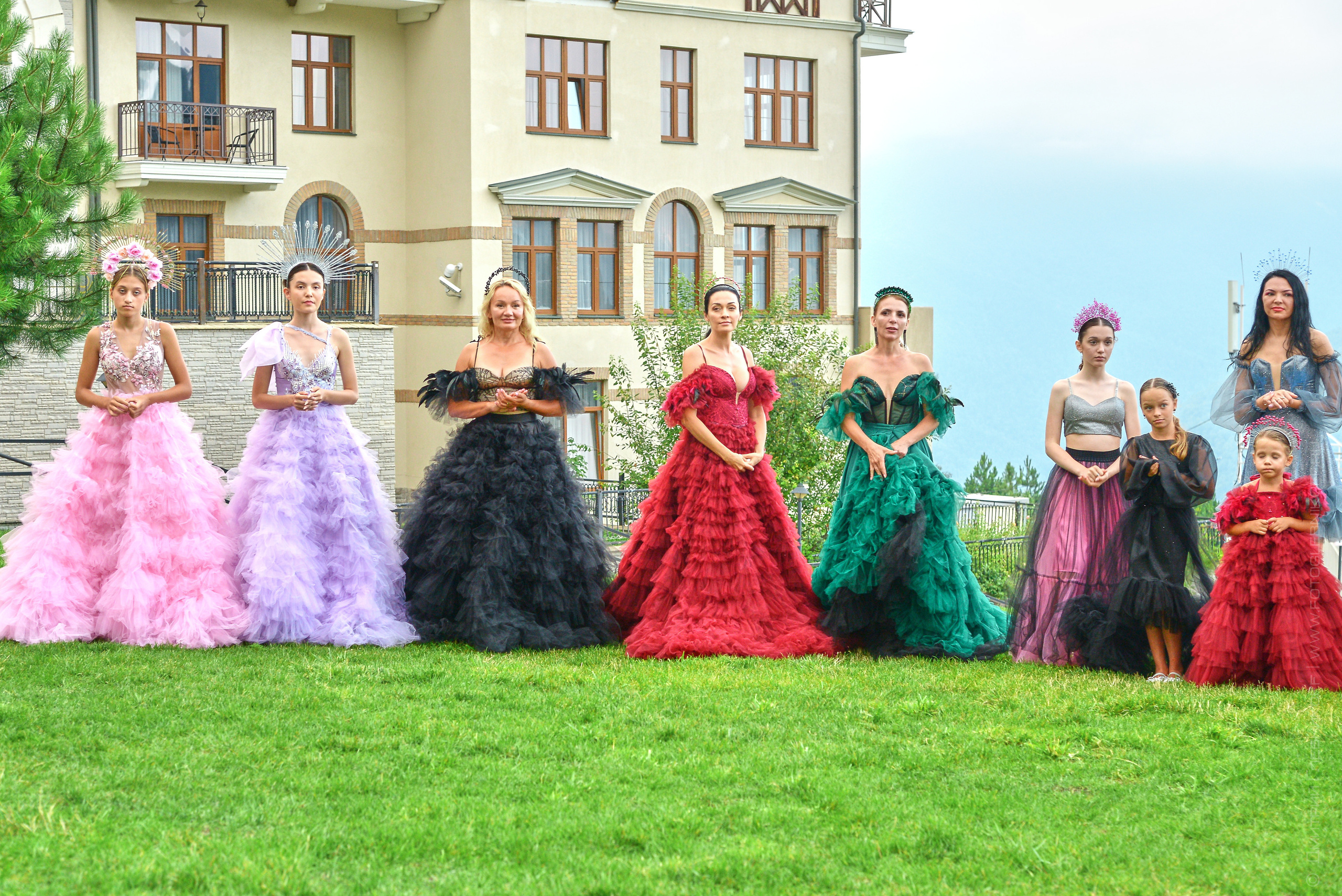 Art fashion project / MODA KOLOS. Showbiz | Fashion | Reportage