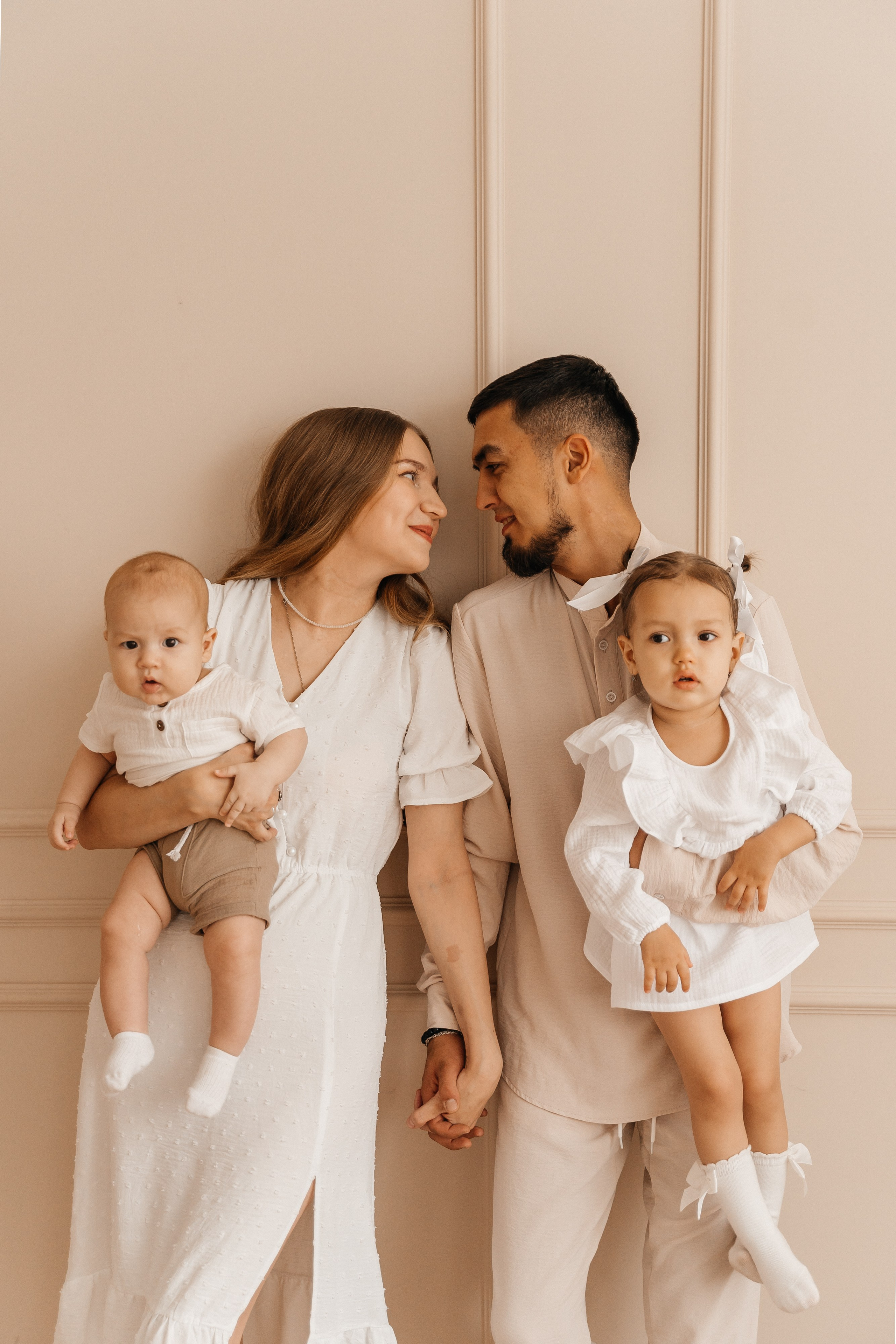 Манук, Настя, Сабрина и Эмин. Волик Мария