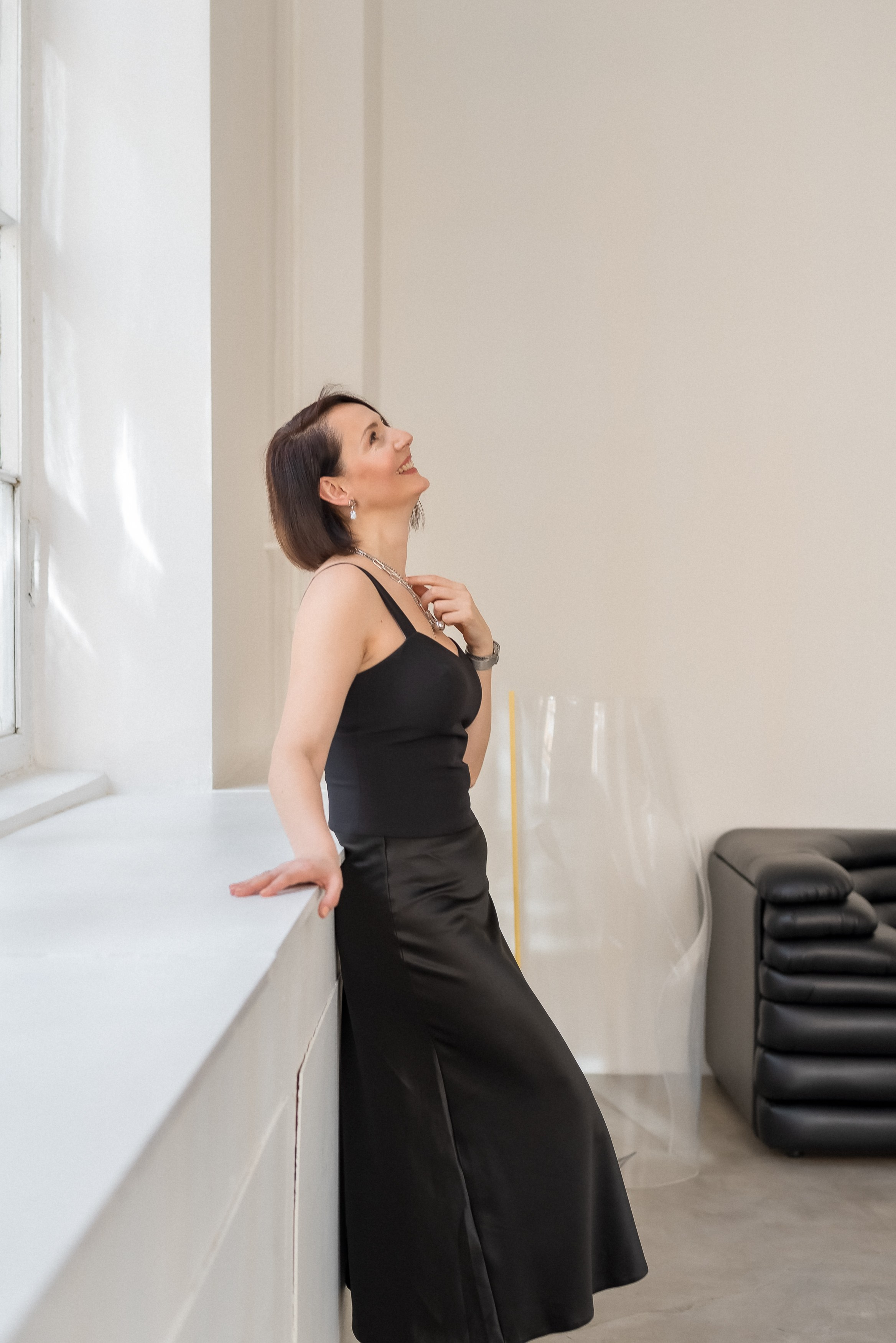 Портрет в минималистичной студии. КОНТЕНТ |БРЕНД фотограф Санкт-Петербург — Жанна Олтаржевская