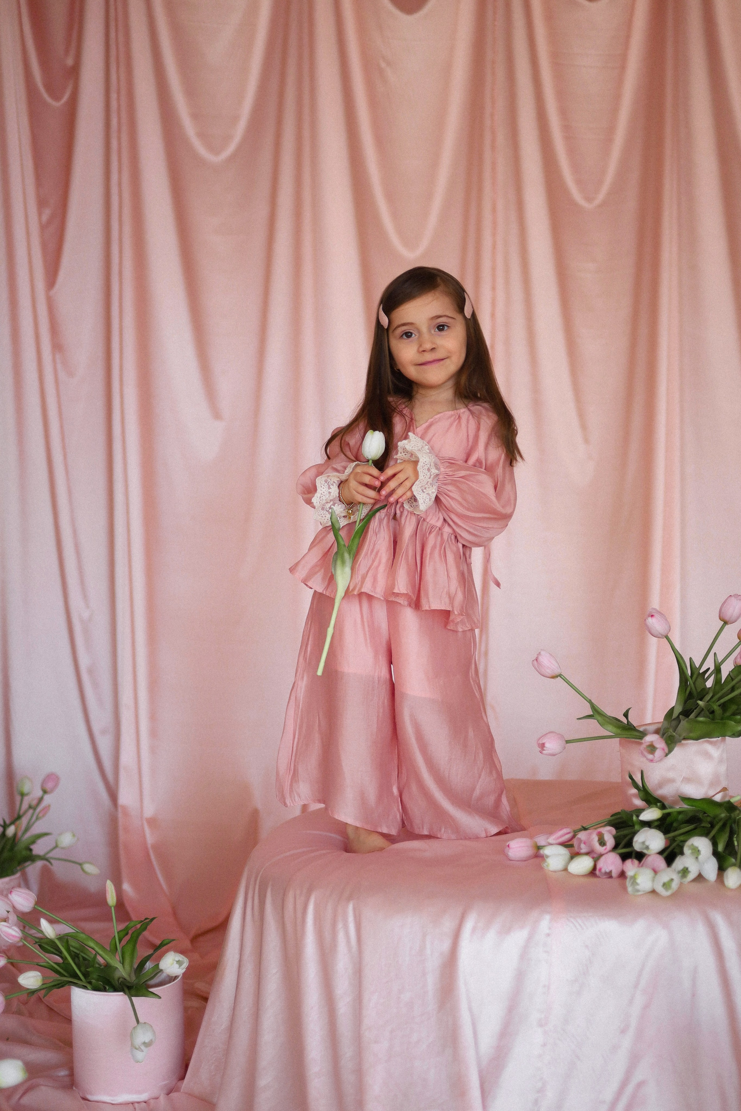 A girl in flowers. Ксения Исакова — фотограф Кострома