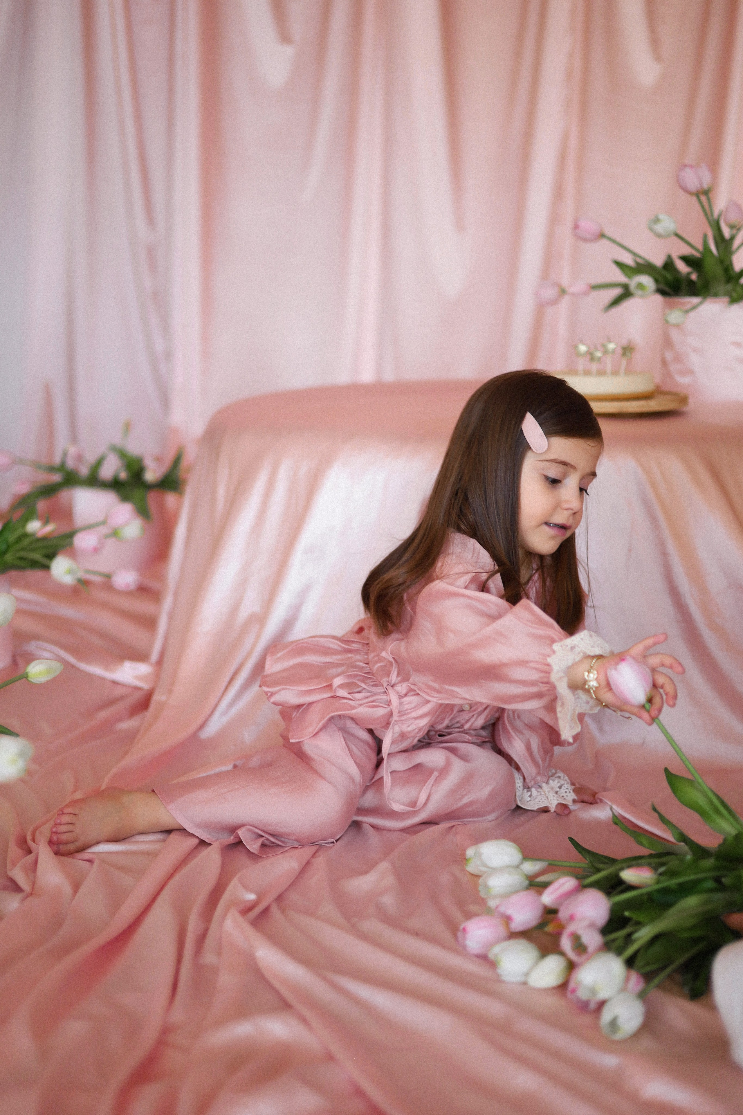 A girl in flowers. Ксения Исакова — фотограф Кострома