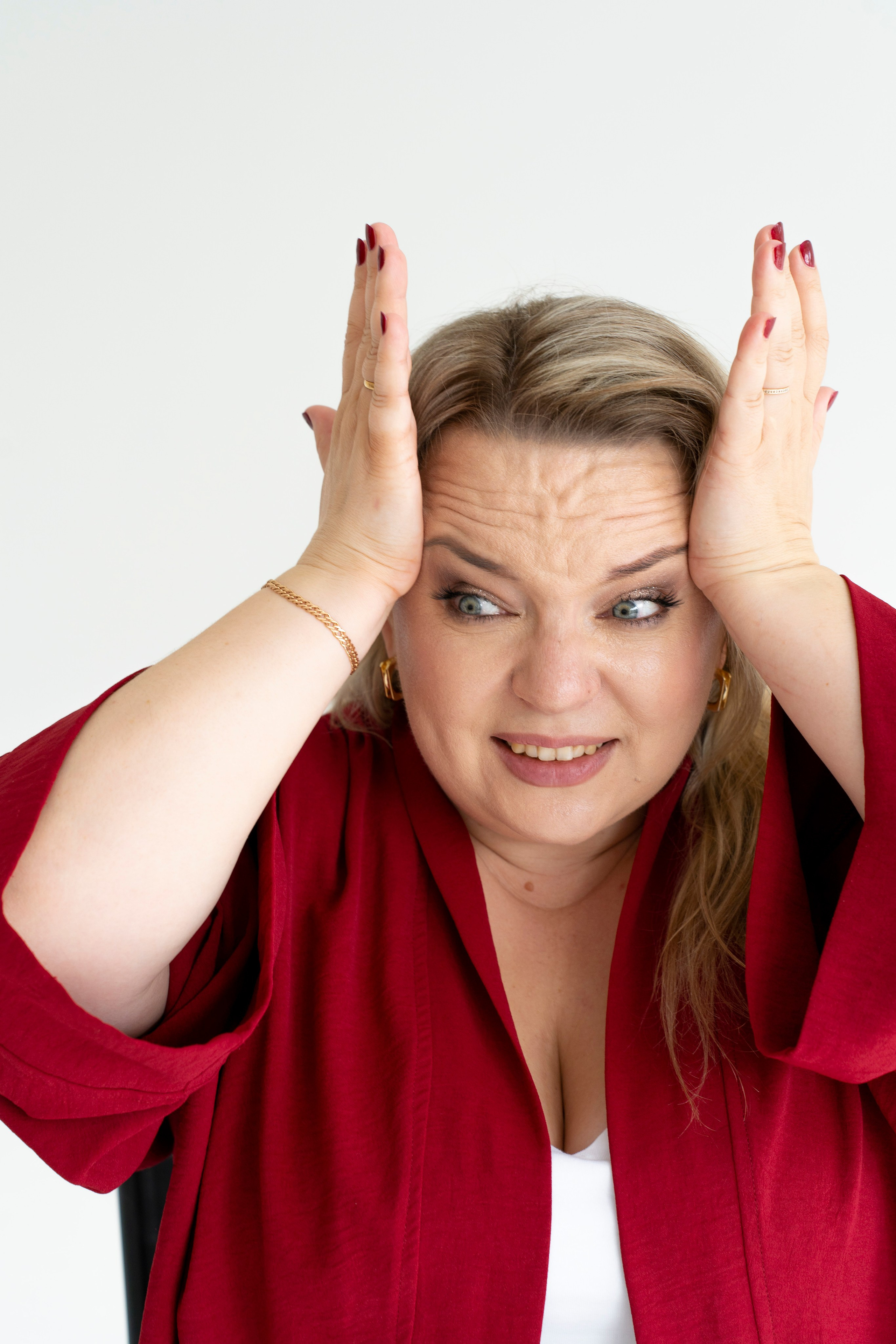 Анна. Владелица компании по бухгалтерскому учету. Главная