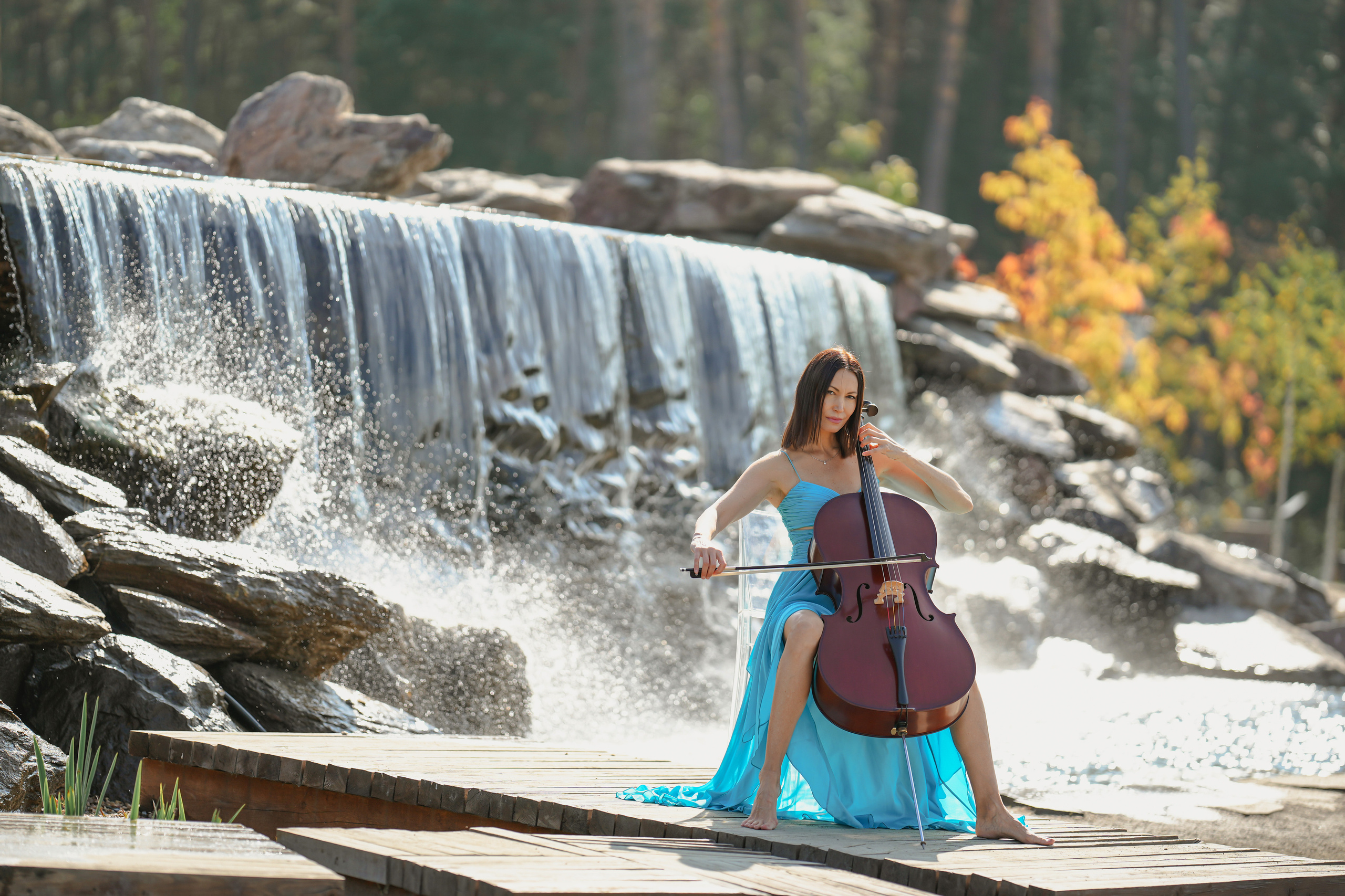 Прелестная виолончелистка. Портретная съемка в Москве, студийный фотограф Игорь Фомин