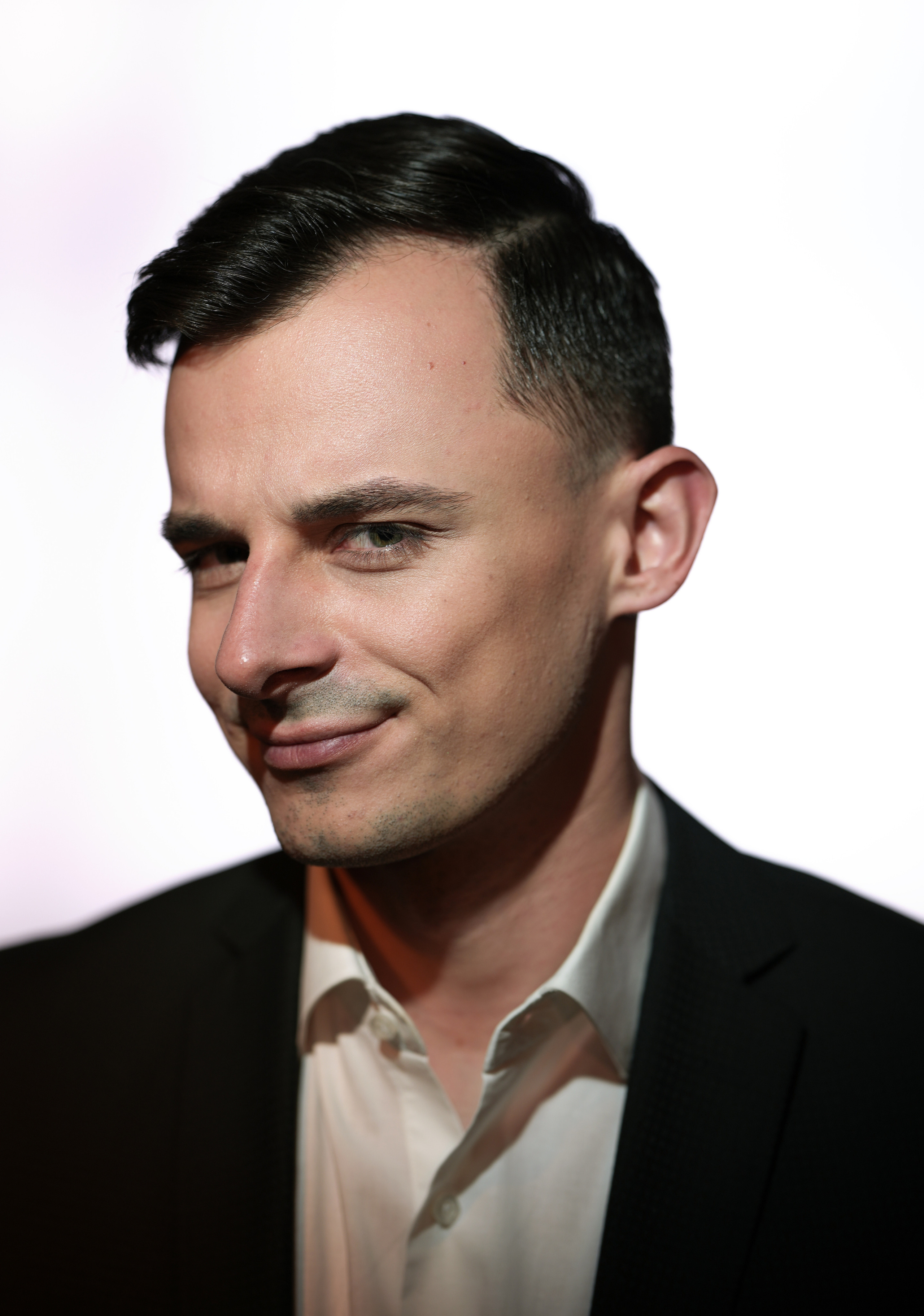 Анонс студийной съемки Данил Благо. Портретная съемка в Москве, студийный фотограф Игорь Фомин