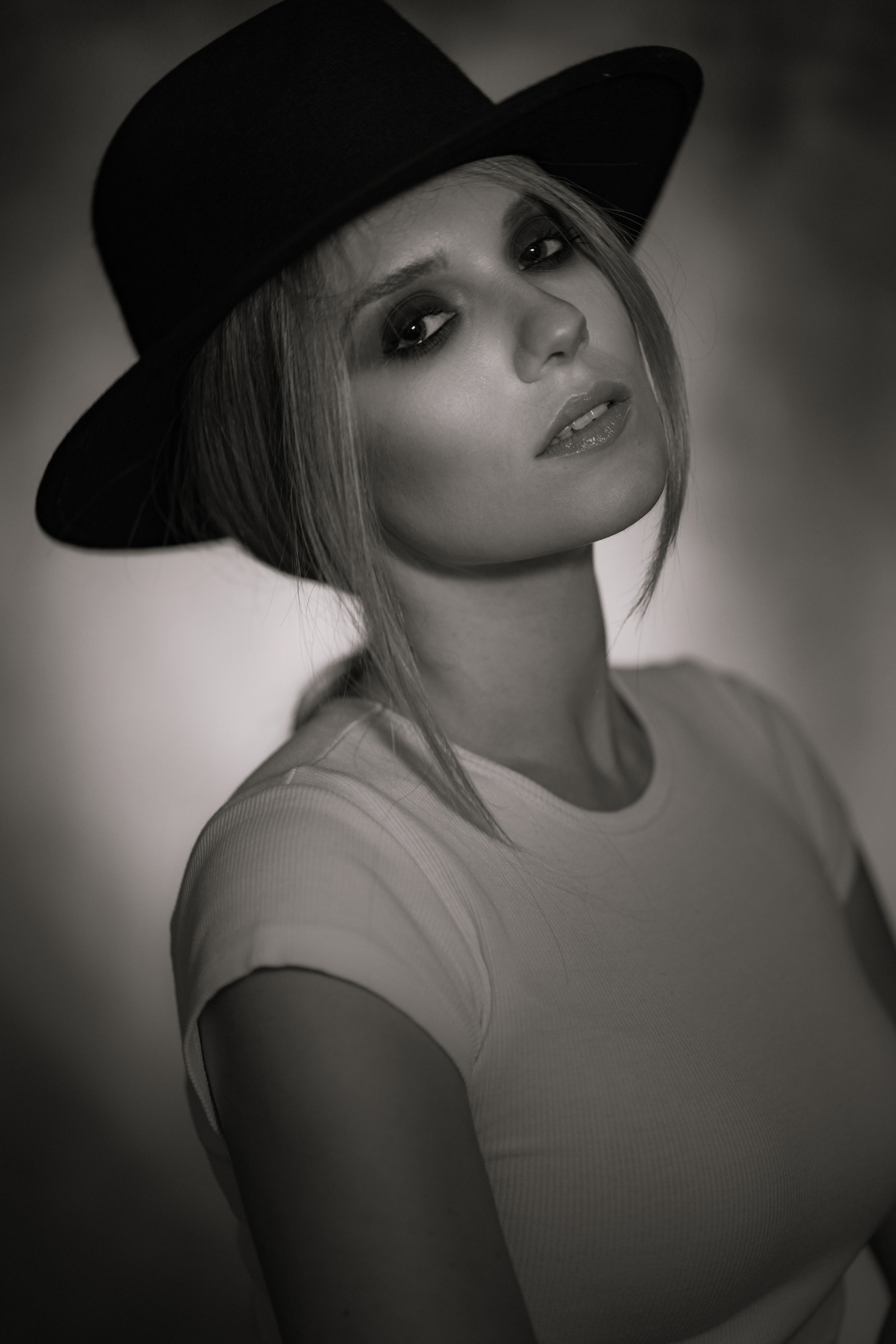 Анастасия Ровенских актриса. Портретная съемка в Москве, студийный фотограф Игорь Фомин