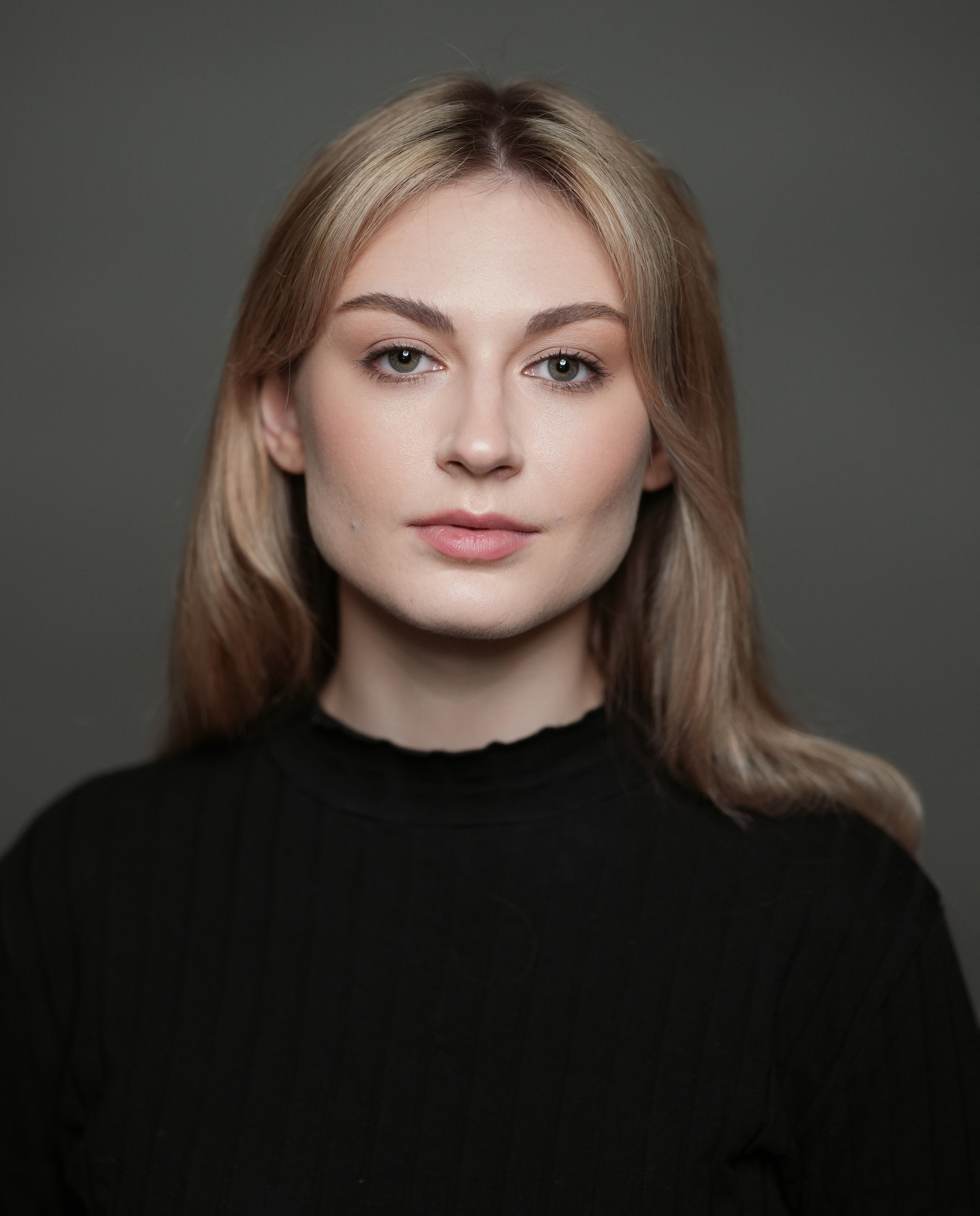 Актриса Валерия Татарникова. Портретная съемка в Москве, студийный фотограф Игорь Фомин