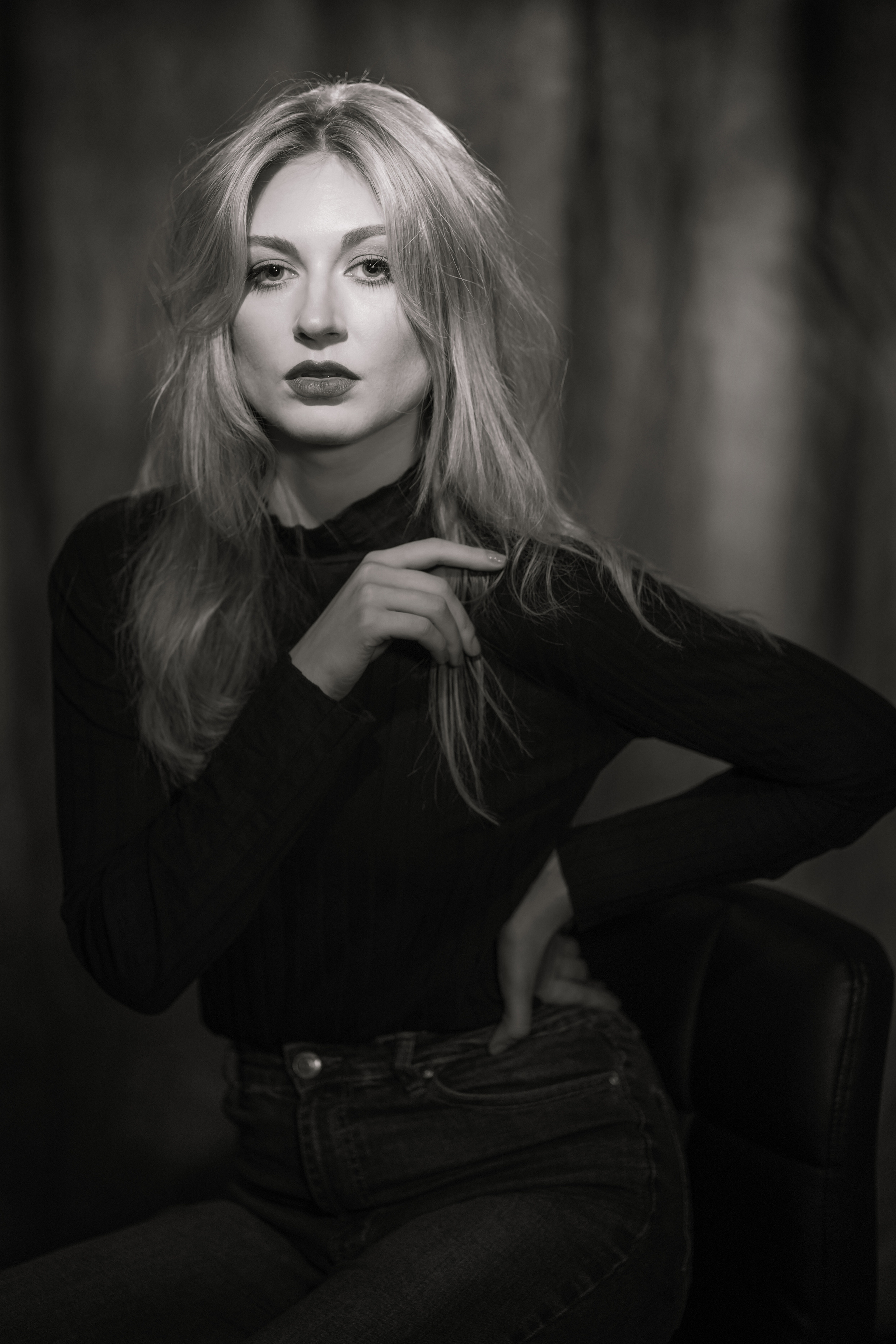 Студийный портрет актрисы. Портретная съемка в Москве, студийный фотограф Игорь Фомин