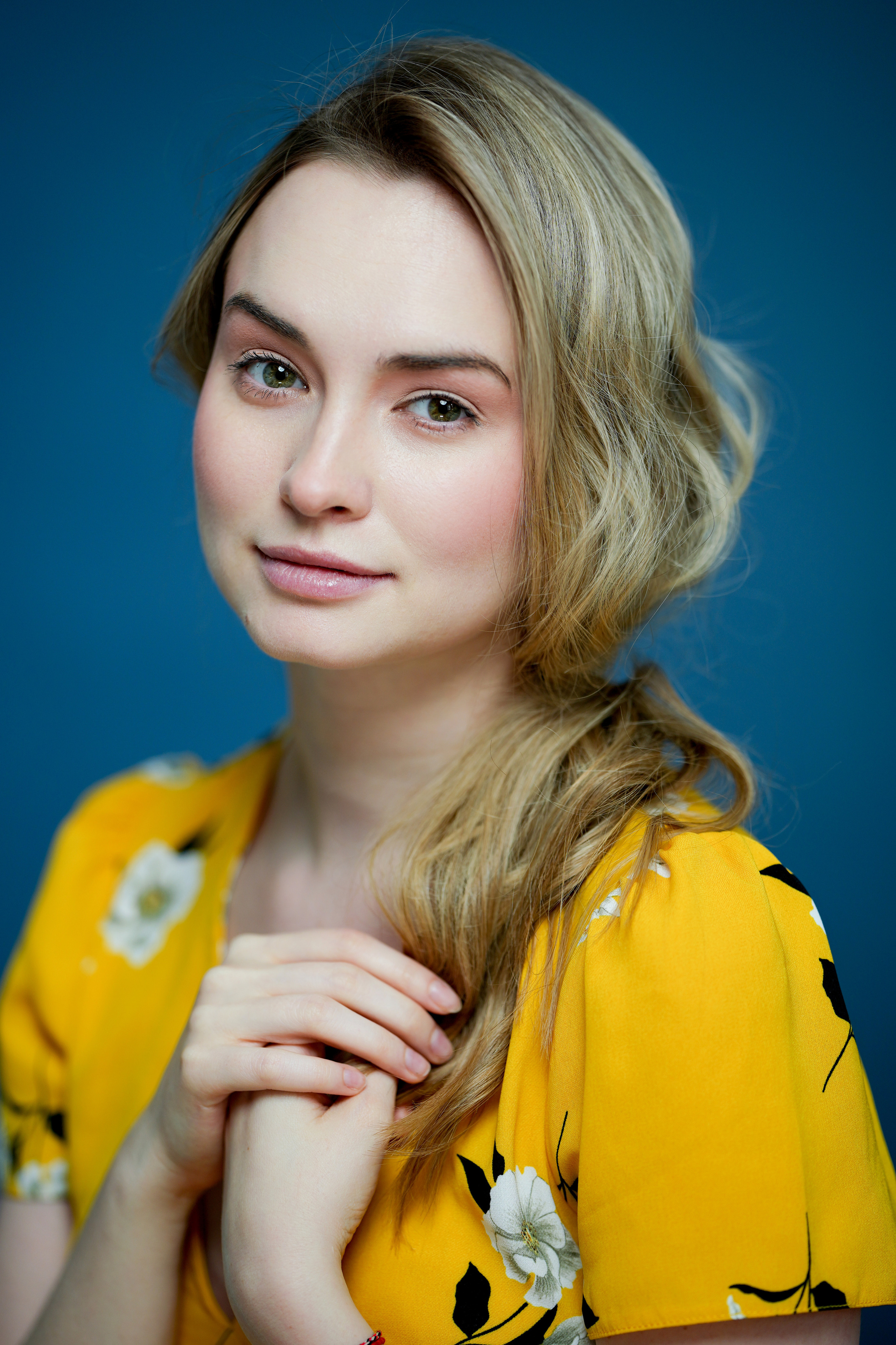 Даша Севостьянова актерское портфолио. Портретная съемка в Москве, студийный фотограф Игорь Фомин