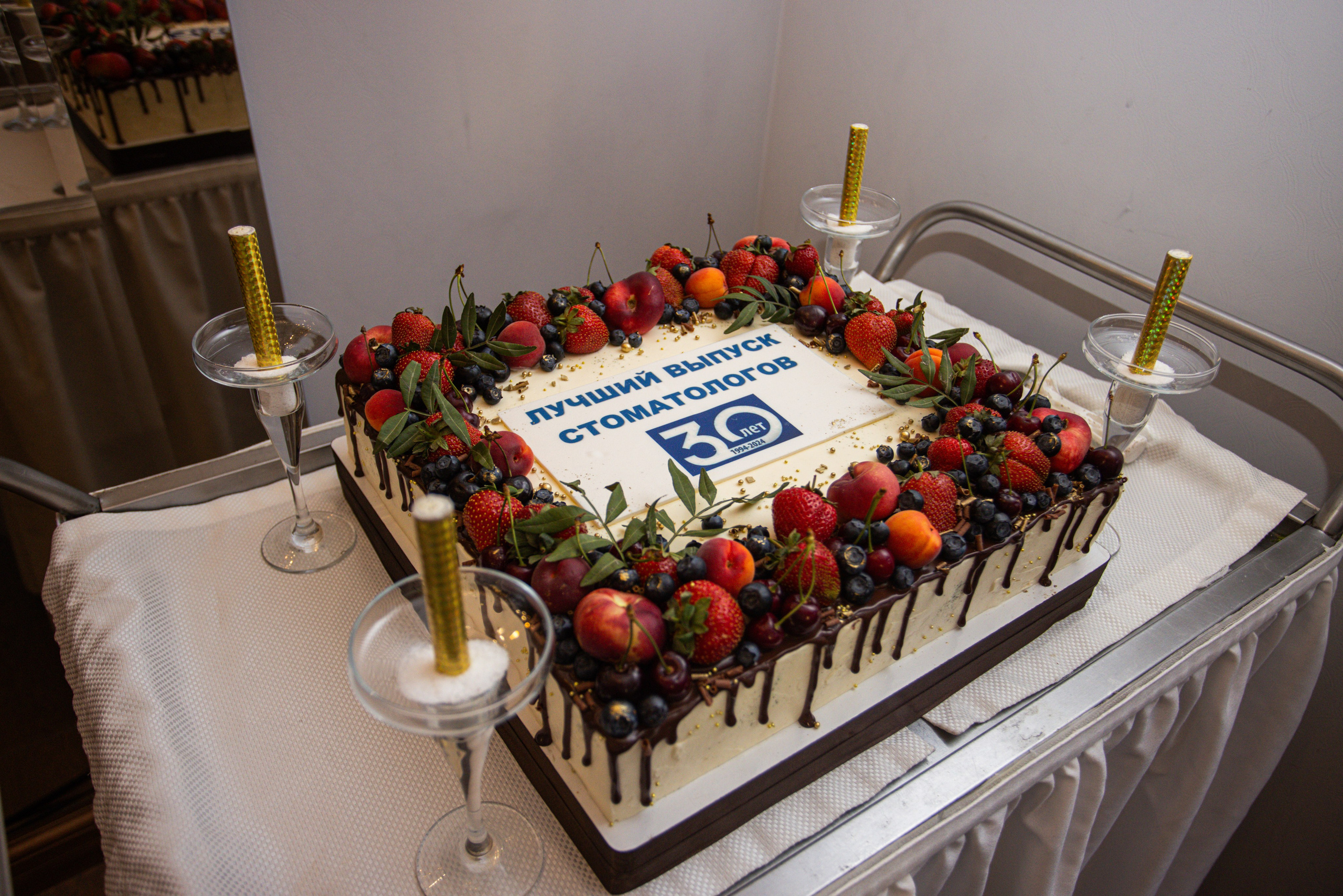 Встреча выпускников. Стоматологи СПб. Семейный фотограф в Вышнем Волочке — Ульяна Иванова | Фотосессии для всей семьи