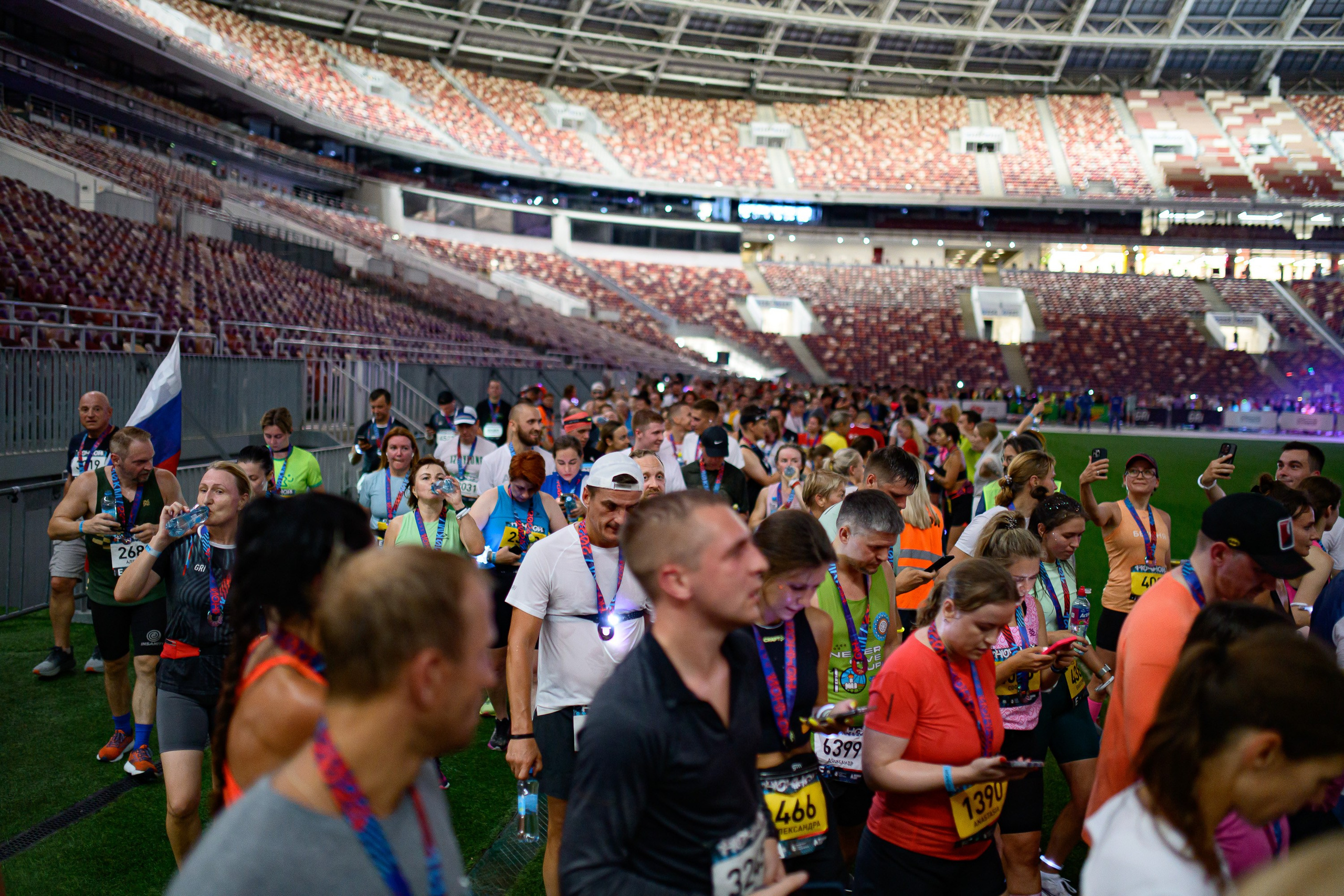 Ночной забег 2024. Репортажный фотограф Сергей Квартальнов