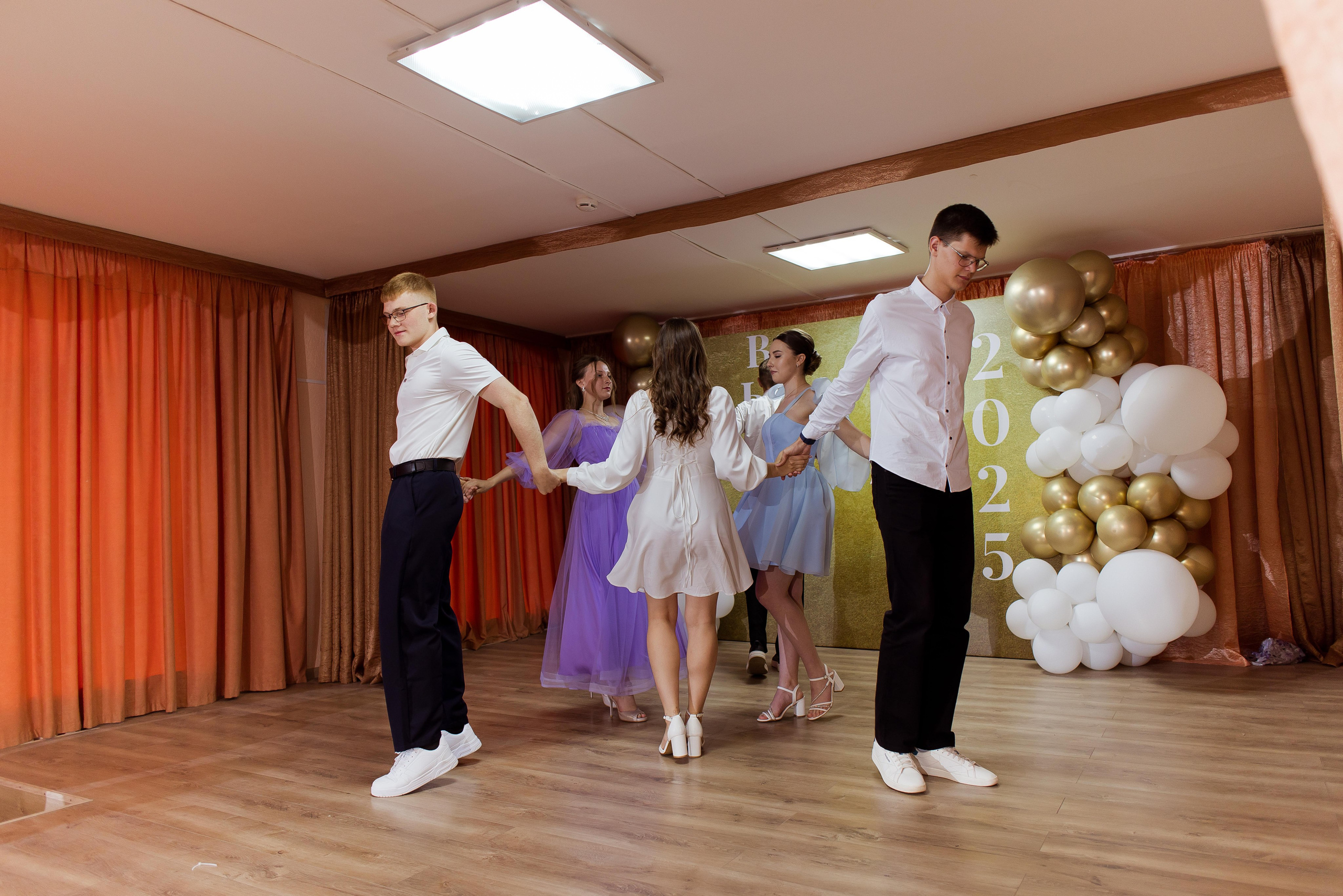 Вручение аттестатов. Свадебный и семейный фотограф Яна Стражева. Волгоград, Москва