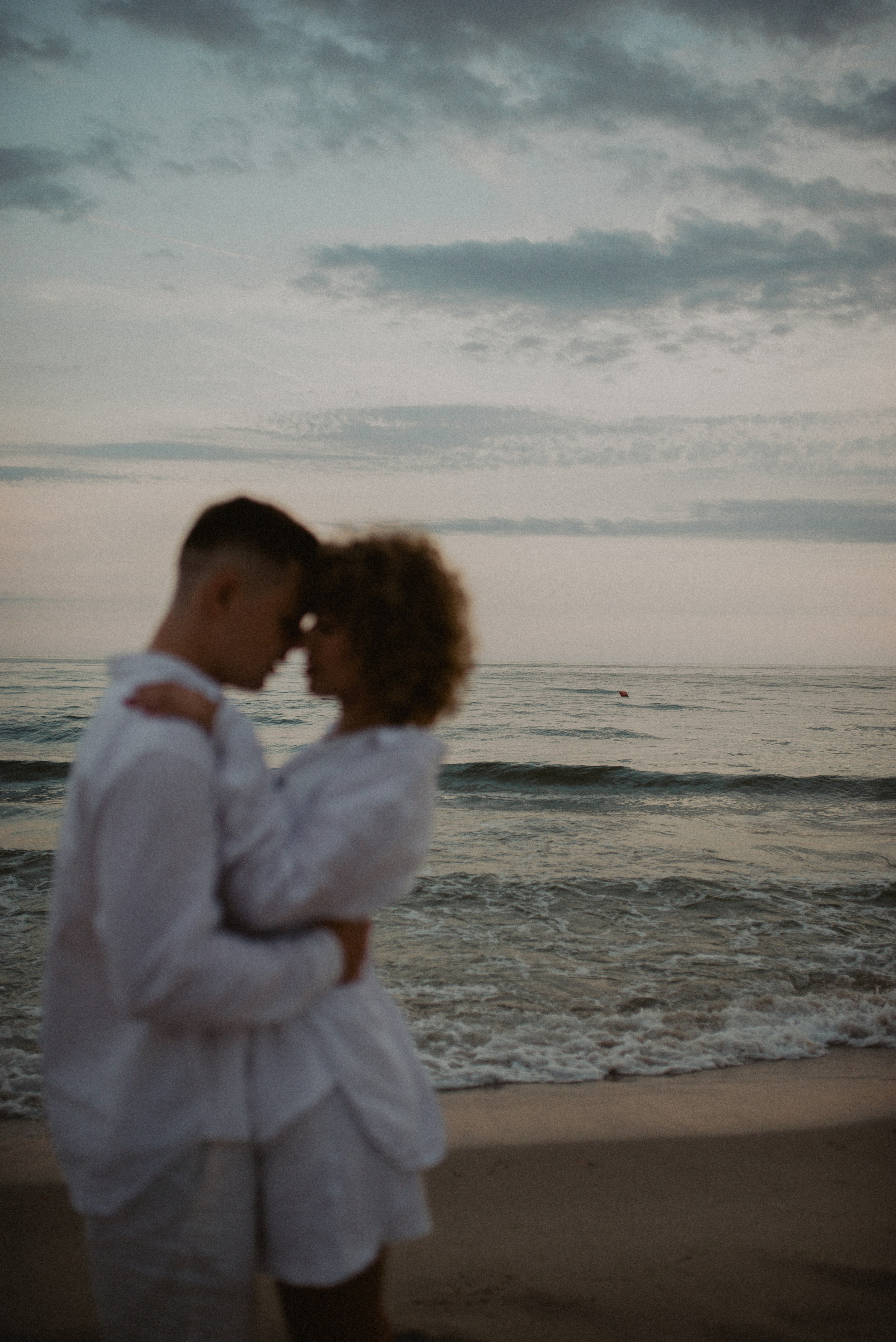 Фотосессия лавстори у моря Калининград. Семейная фотосессия Бутово Москва фотограф Алина Морщагина