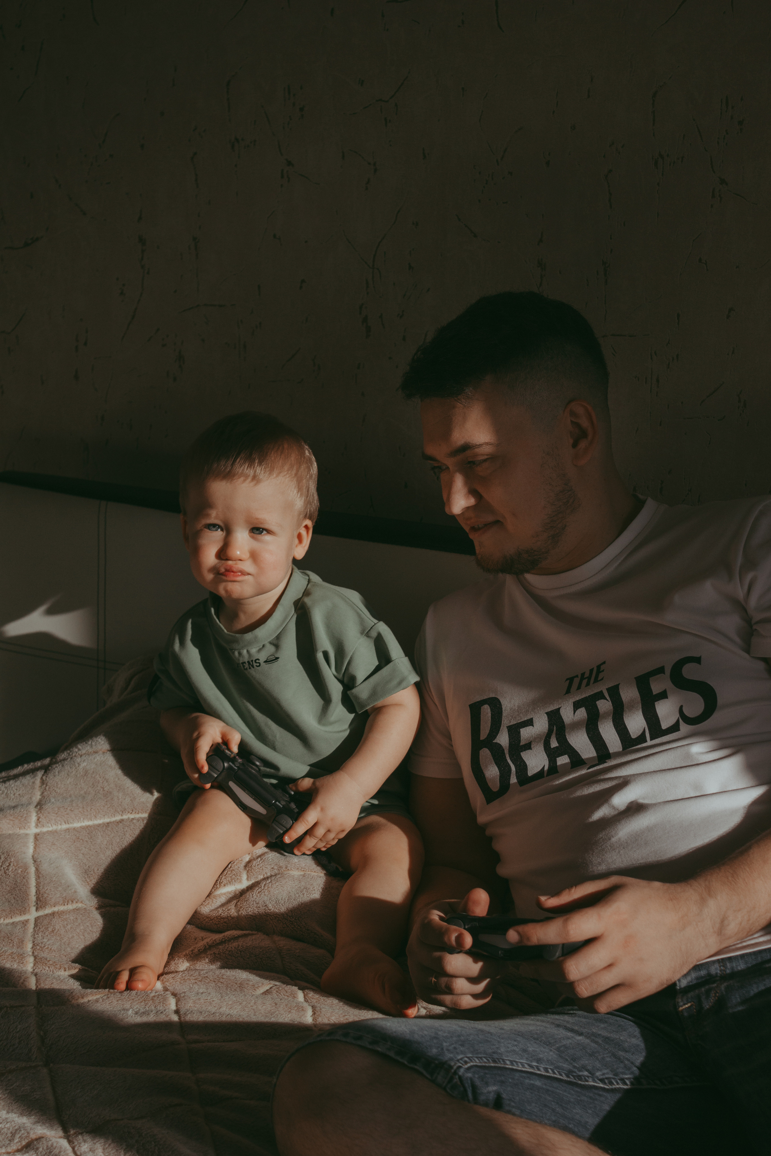 Детская фотосессия — Дома. Детский лайфстайл фотограф в городе Омске Ольга Калло