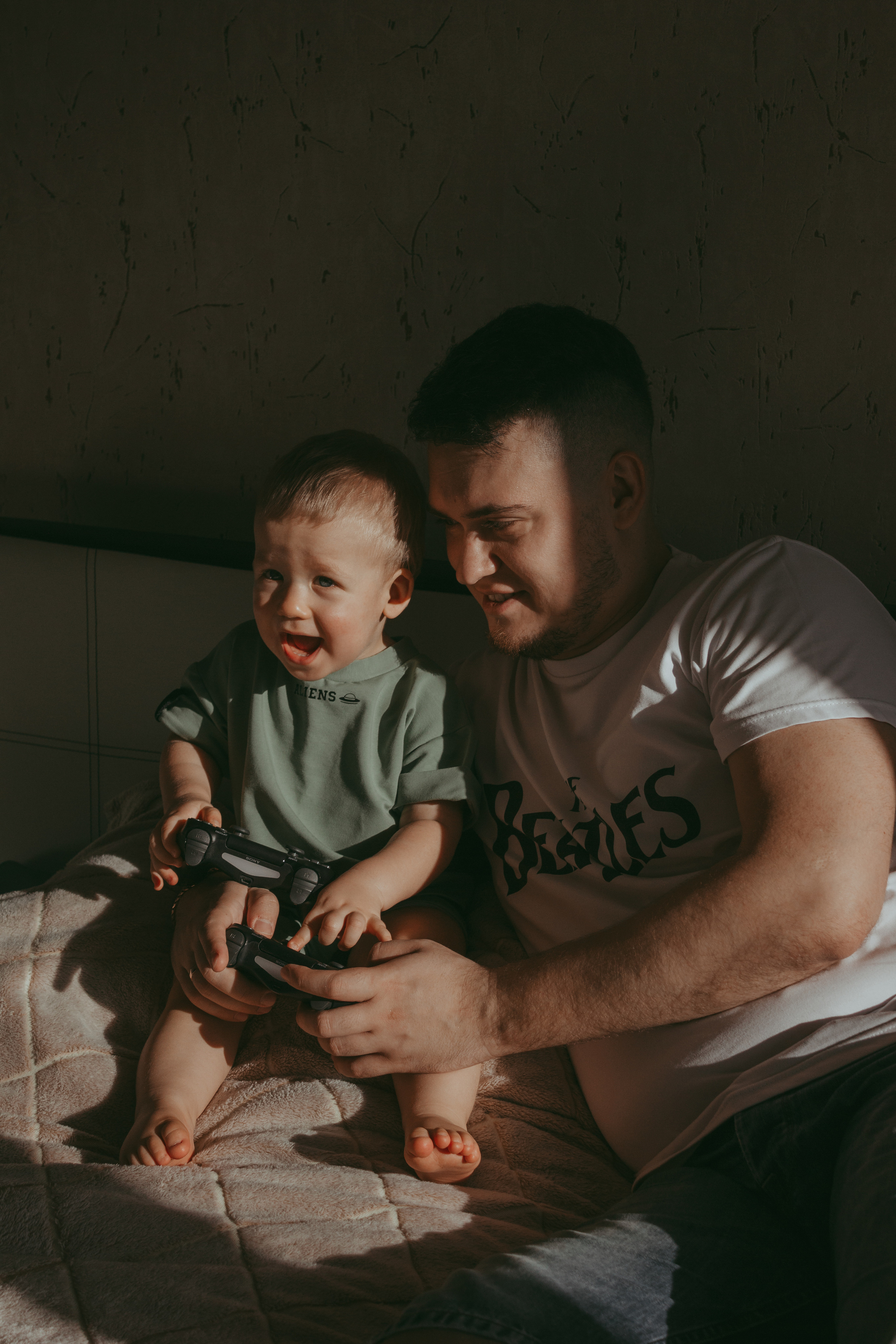 Детская фотосессия — Дома. Детский лайфстайл фотограф в городе Омске Ольга Калло