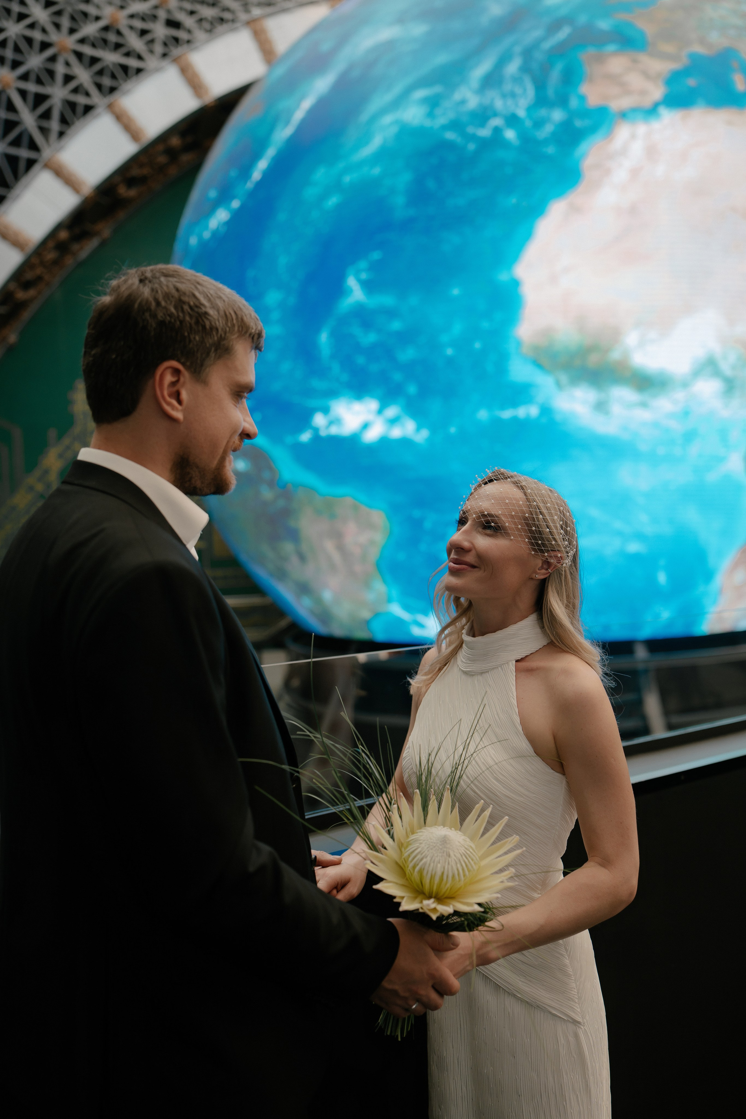 Любовь в космосе. Свадебный и семейный фотограф в Москве и Красногорске — живые кадры | Анастасия Тихонова