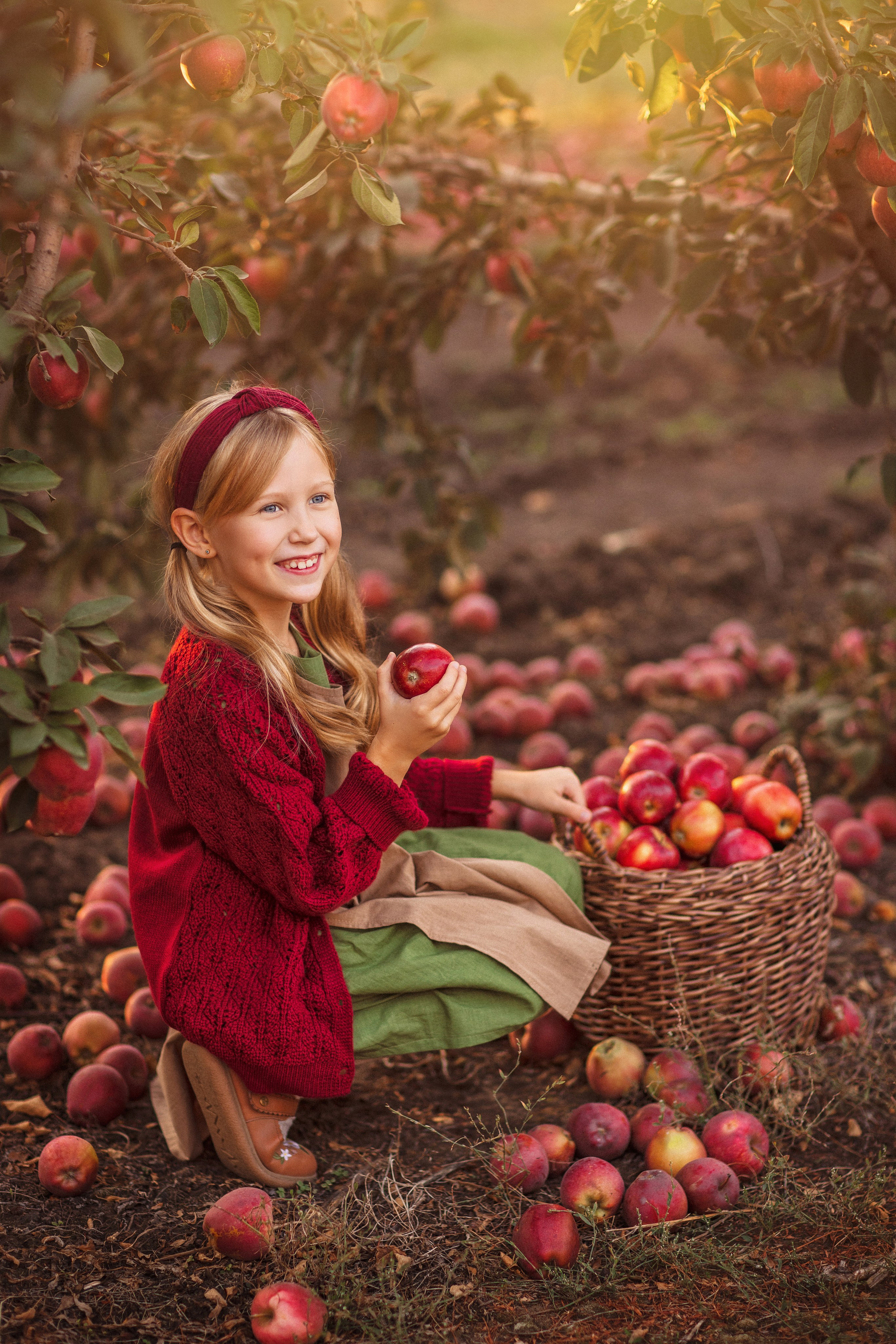Сбор урожая Яблок. Семейный и детский фотограф в Краснодаре Анна Трашкова