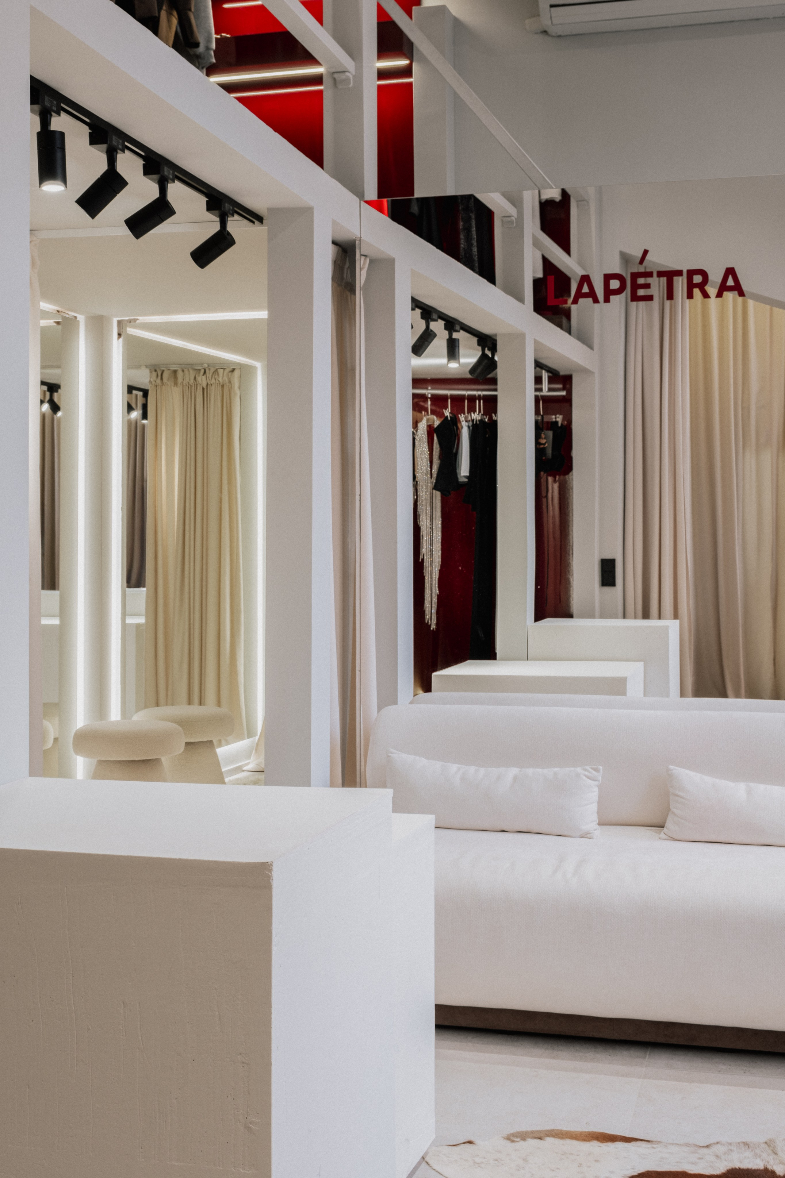 La Petra by Zaira Gasanguseyinova. Ekaterina Symidi. Interior Photographer