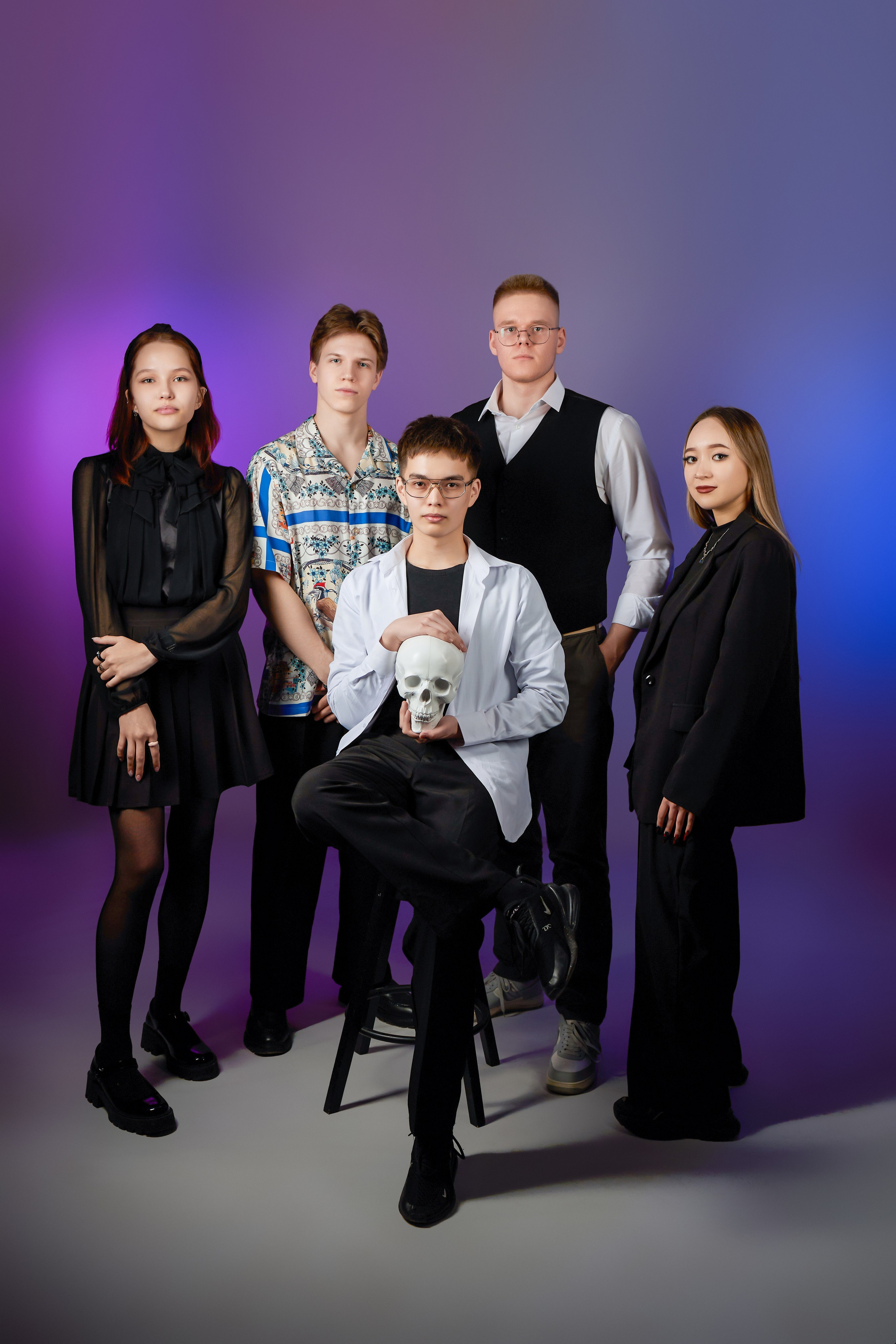 Заказать выпускной школьный альбом Тюмень. Выпускные альбомы в Тюмени для школ, садов, вузов спортивных секций