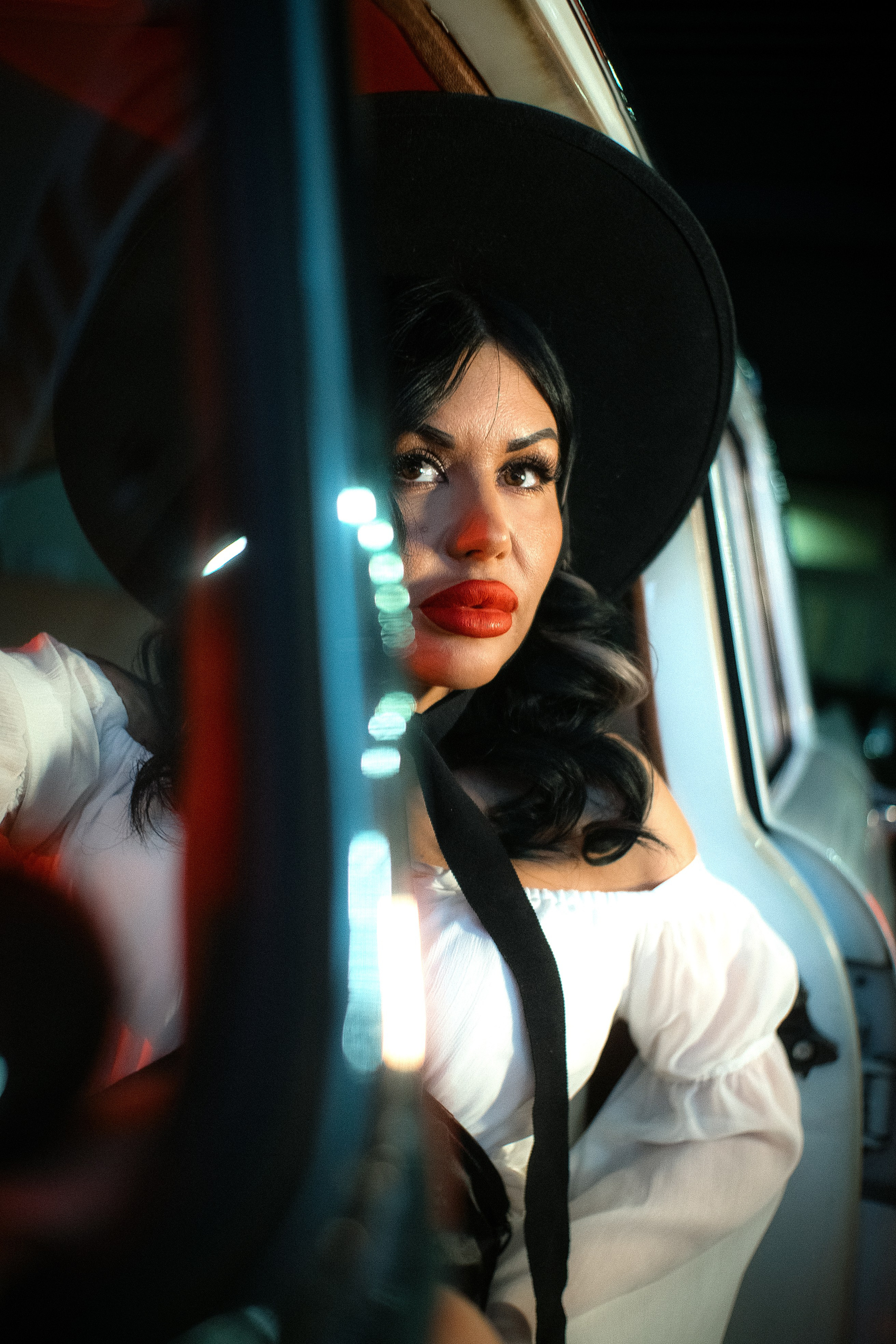 Фотосессия для Кристины в музее ретро автомобилей, Новосибирск. Фотограф в Новосибирске Владислав Унтерберг