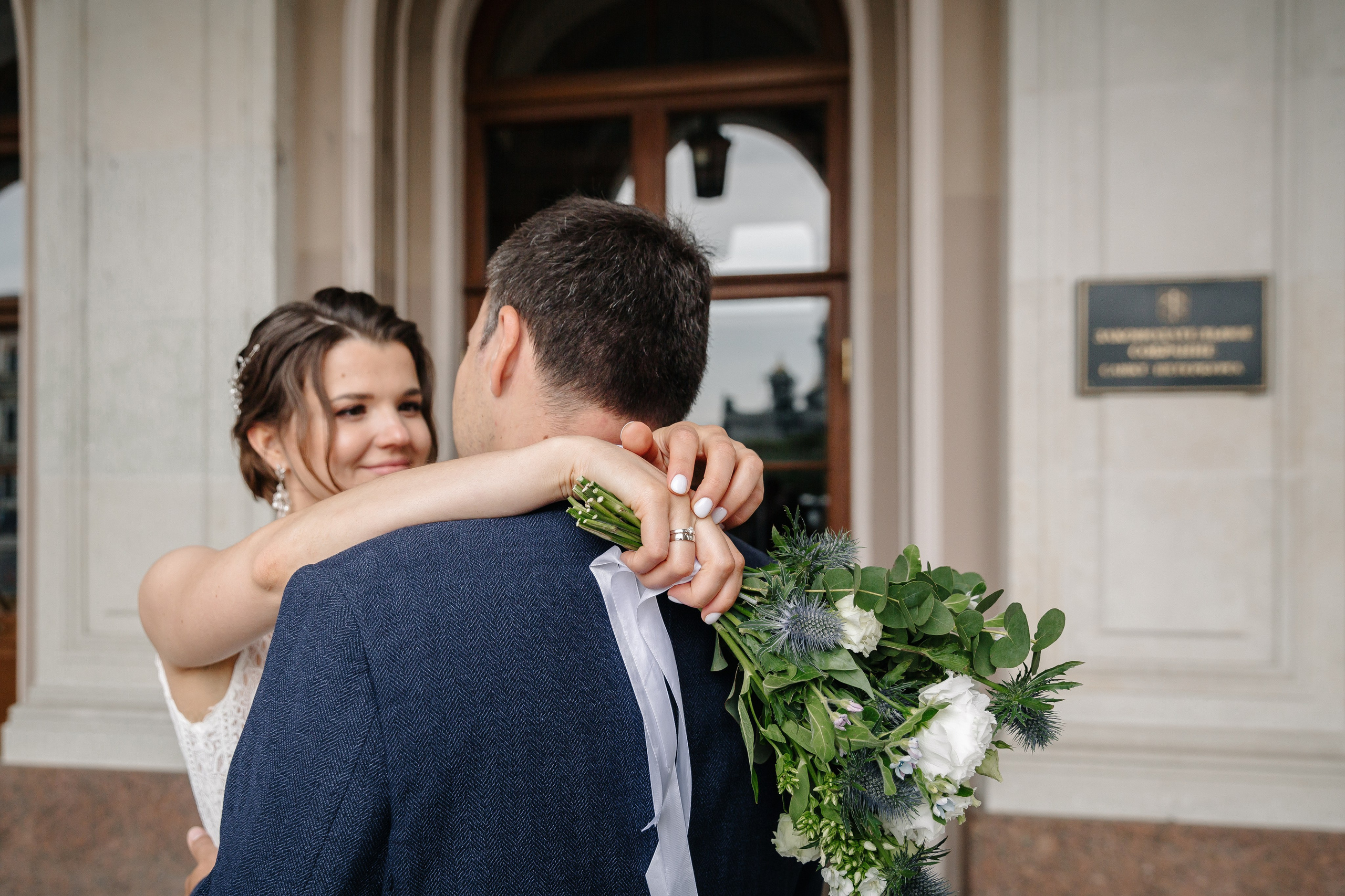 ДВОРЕЦ № 1 | Июль, Исаакиевская площадь. Свадебный фотограф в Санкт-Петербурге Полина Корзухина