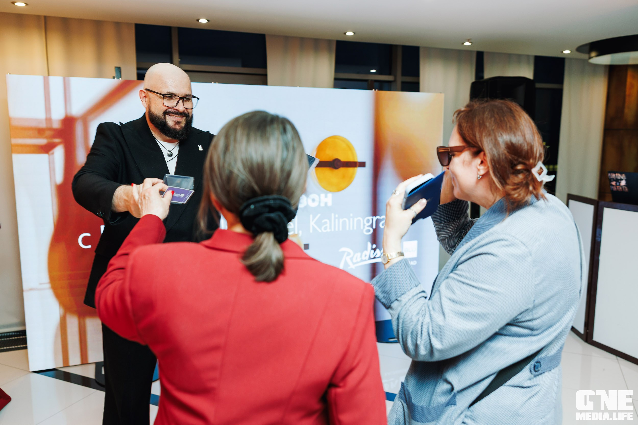 Фоторепортаж из отеля Рэдиссон. One Media Life: фоторепортажи, фотоотчеты с мероприятий и заведений