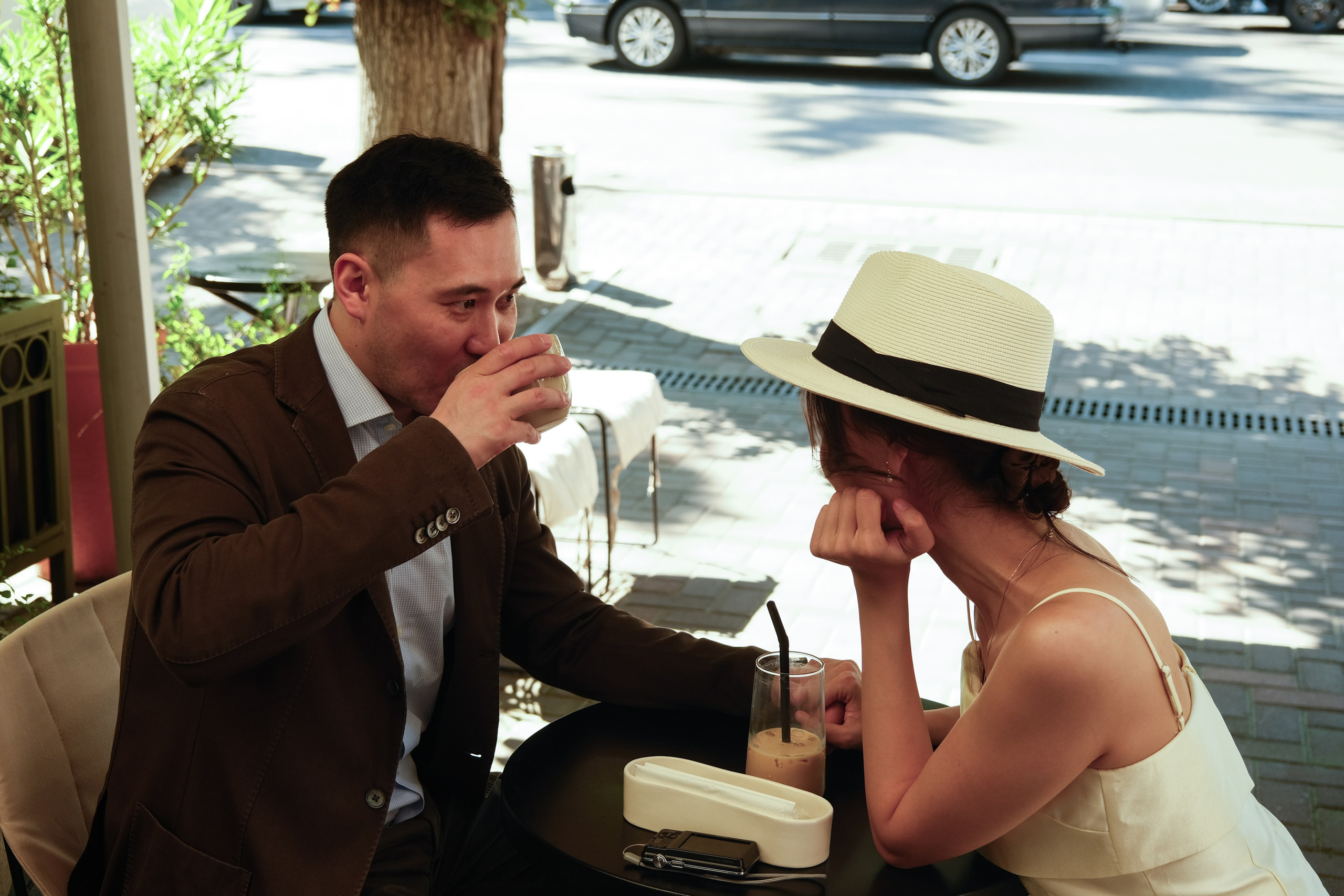 Утро пары начинается с кофе 