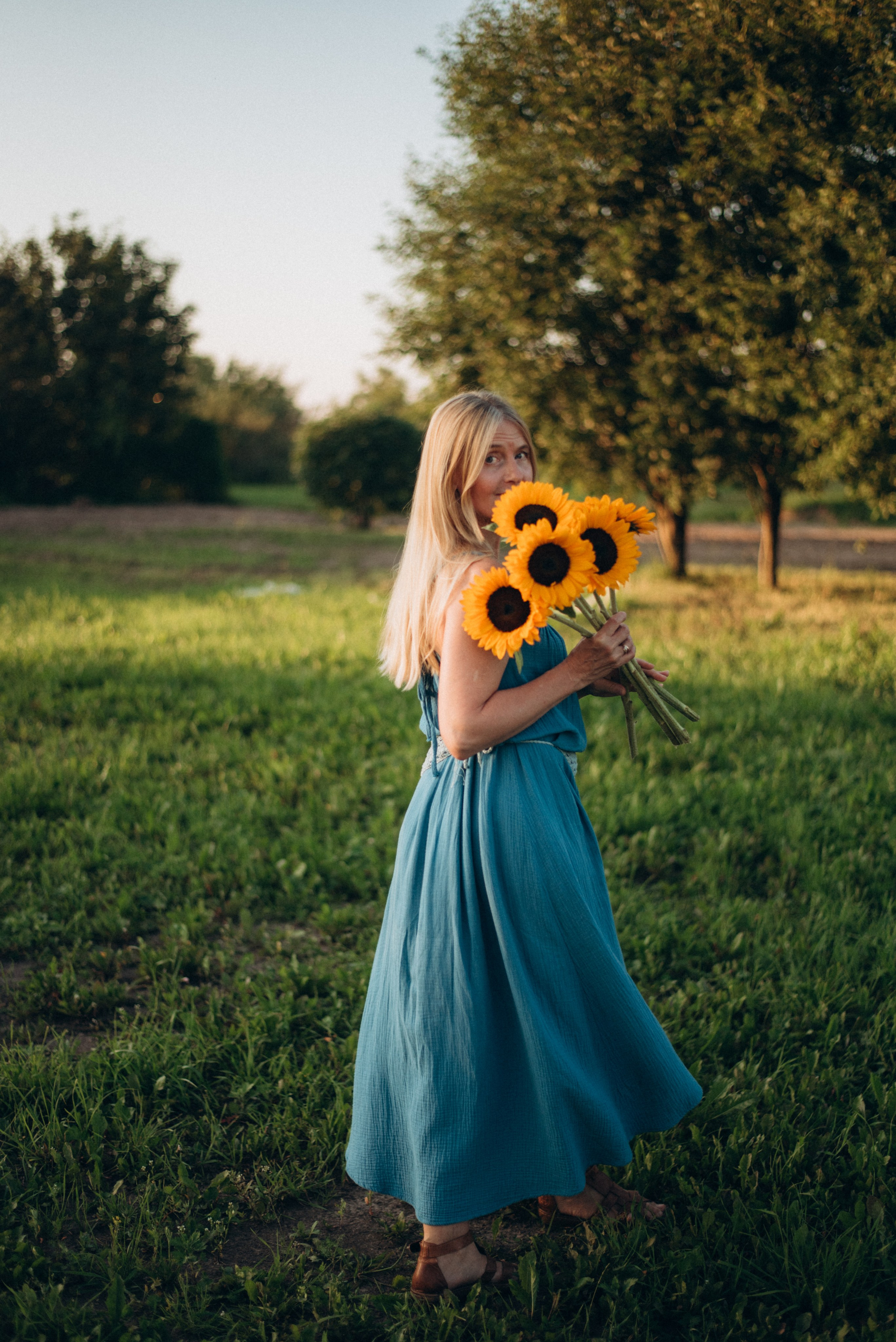 Анна подсолнухи. Фотограф про жизнь. Сергиев Посад, Мск