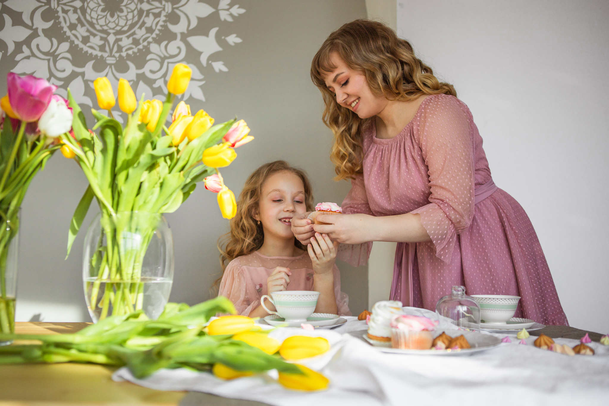 Нина и Вероника. Весенняя история. Фотограф в Тобольске Елена Лобакова