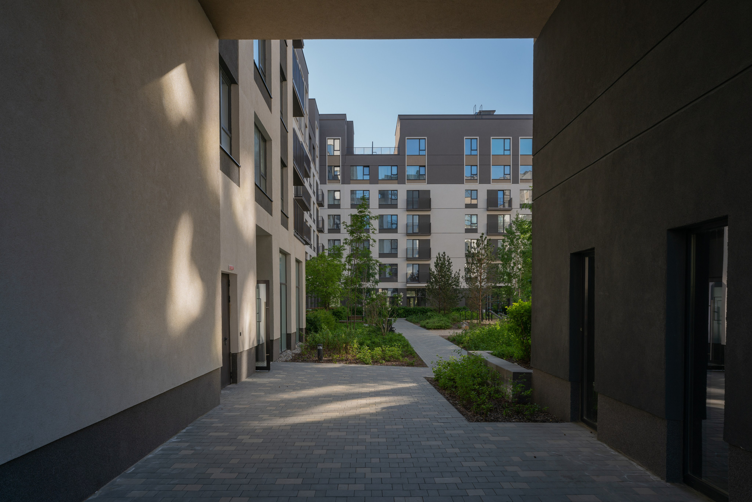 На Академическом | Брусника. Архитектурный фотограф Кирилл Цыбенко. Работаю в Москве, по всей России и Миру