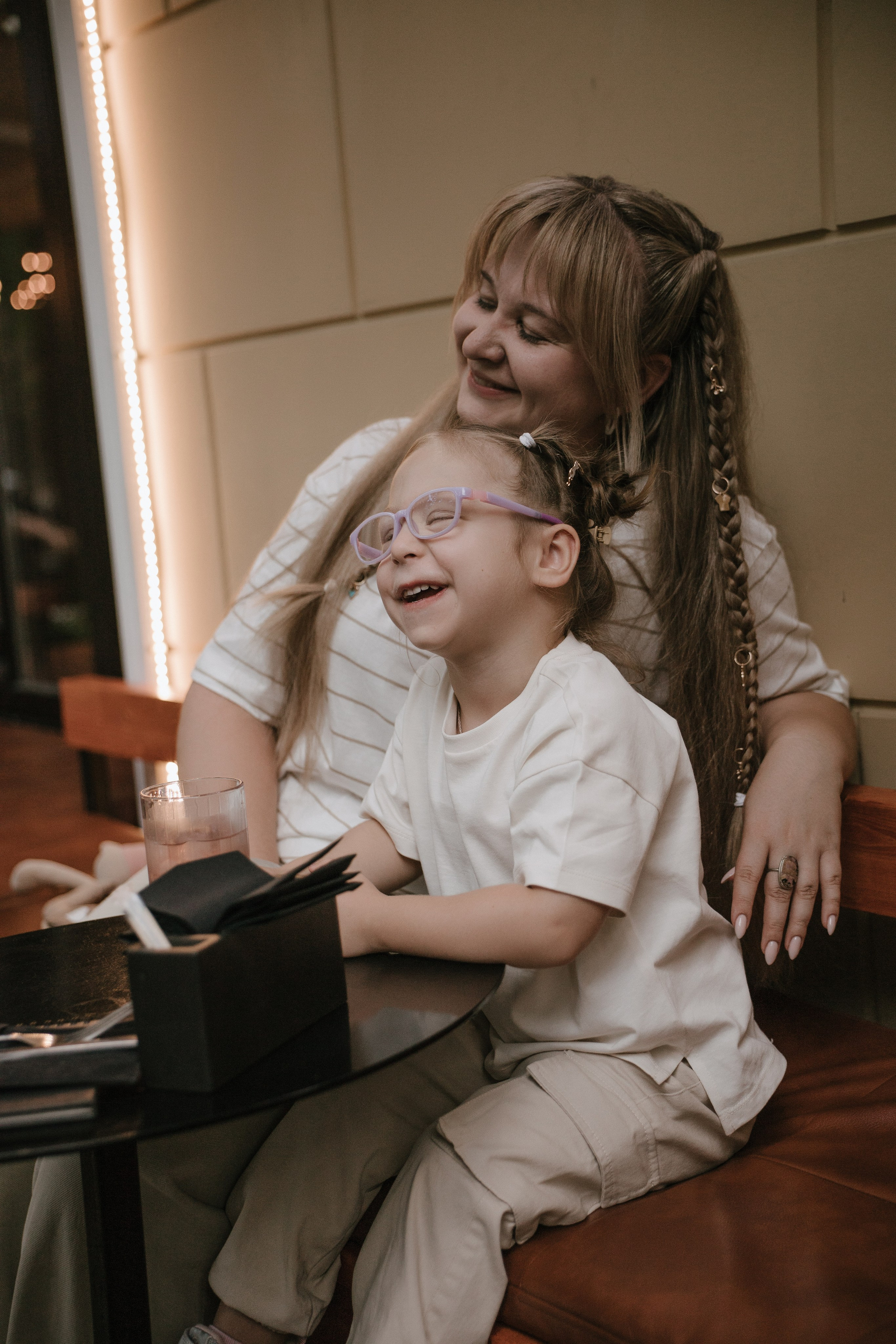 Настя и Аришка. Главная