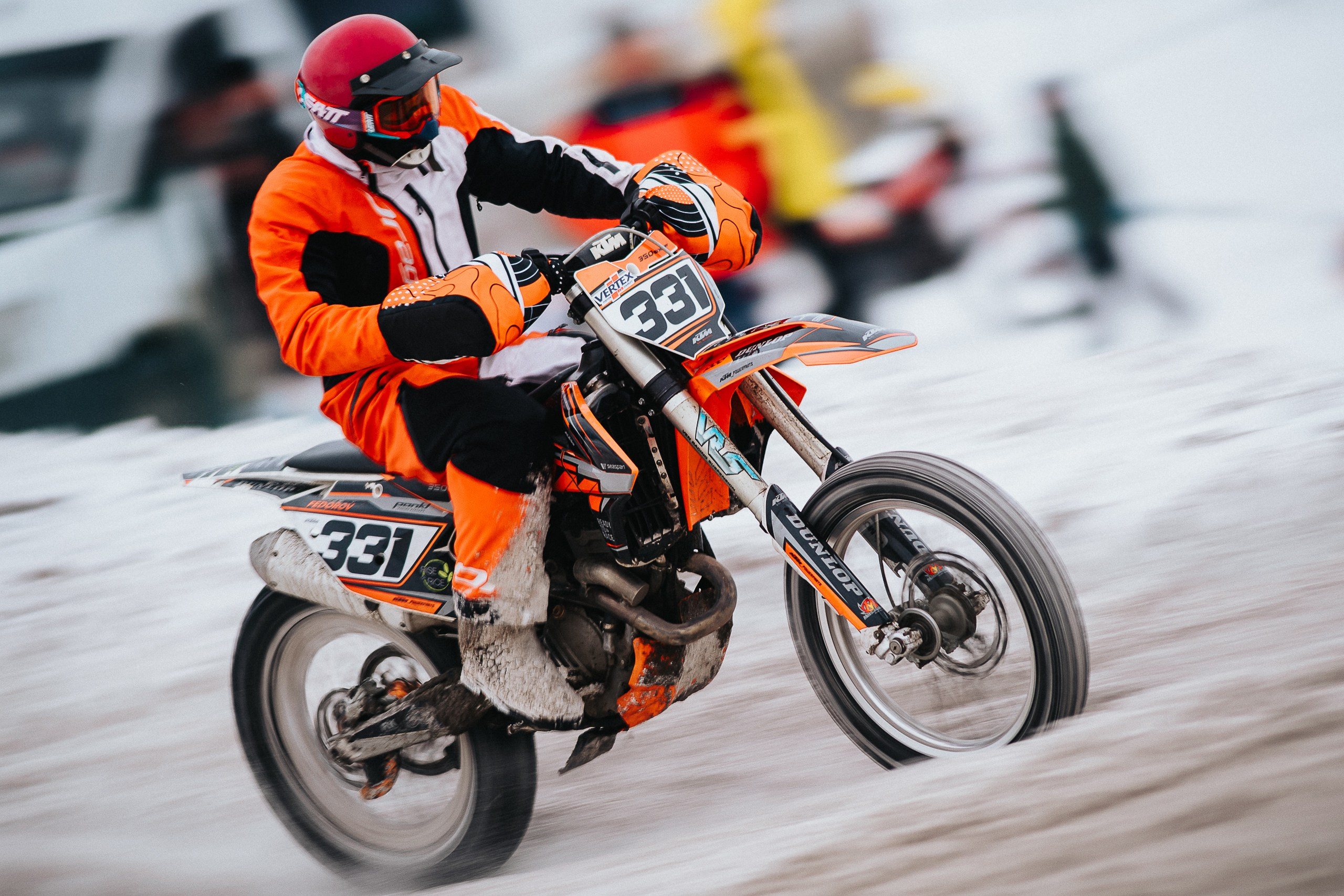 29.12.2024 — Праздничная тренировка на мотоциклетной трассе Люскус. Репортажный фотограф в Кемерово