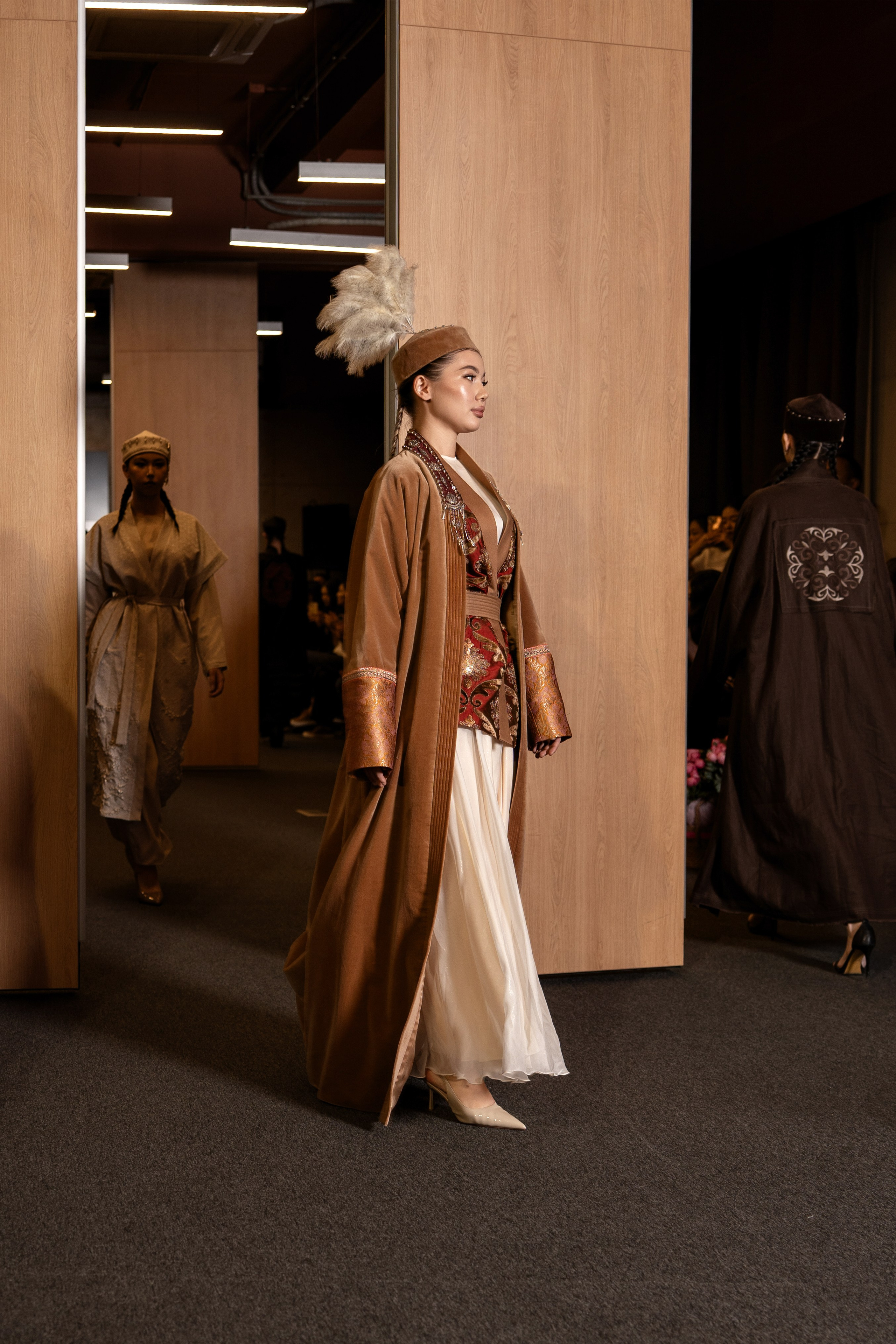 Brand NIET DRESS. Сайт Алматинского НЮ АРТ, будуар и фэшн фотографа Дениса Карпенко