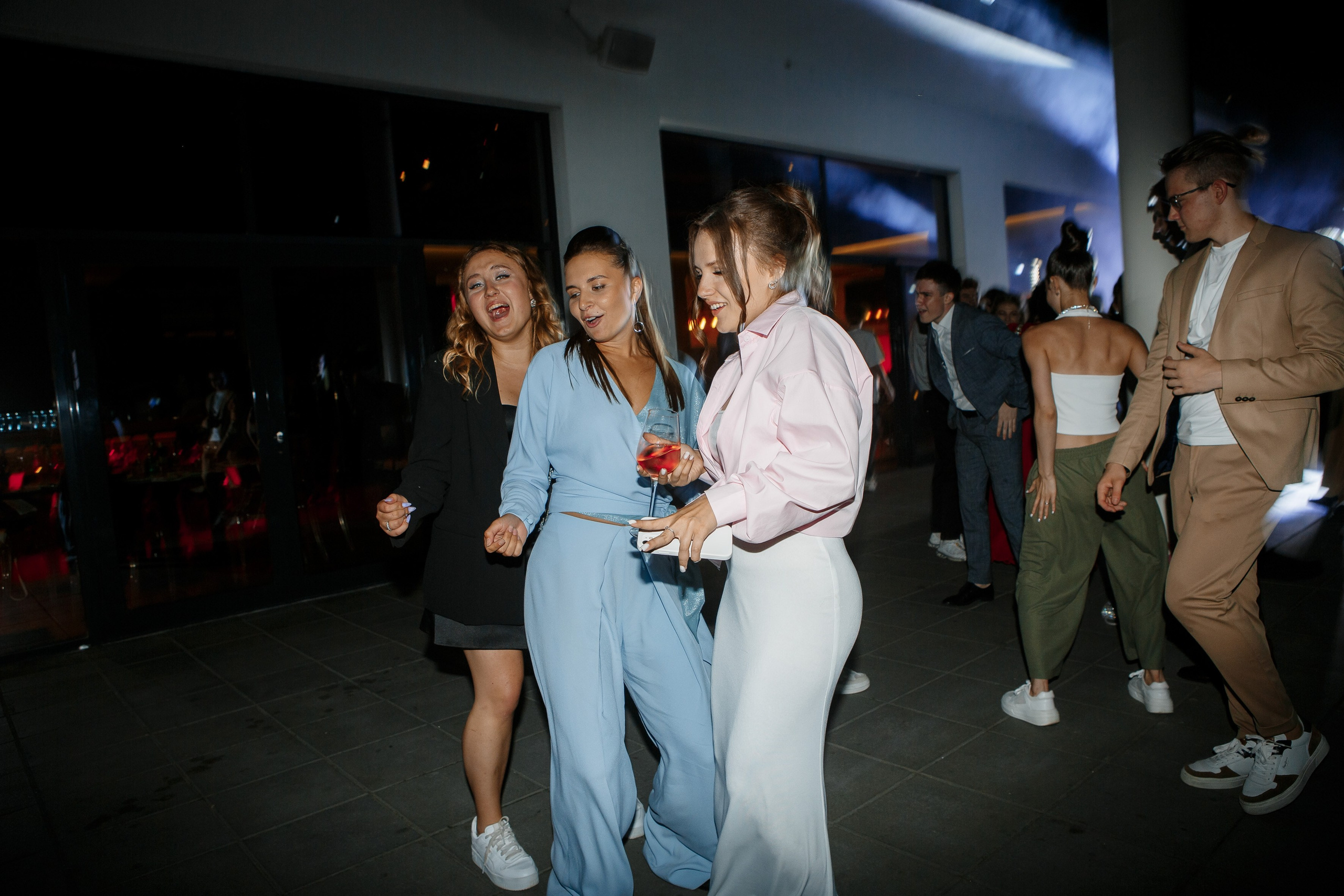 Выпускной Гимназия 12 2024 OpenHouse. Свадебный и портретный Фотограф в Липецке Дмитрий Котюков